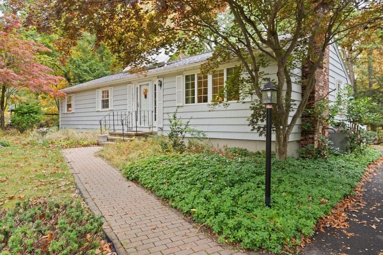 326 Highland St, Stoughton MA 02072
