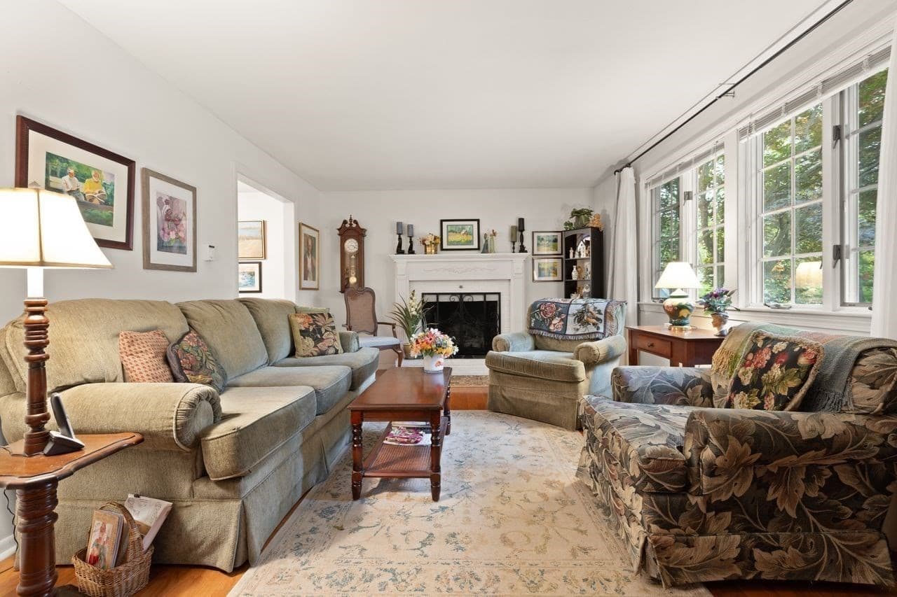 Single Family Residence at 326 Highland St, Stoughton MA 02072, photo 14 of 35