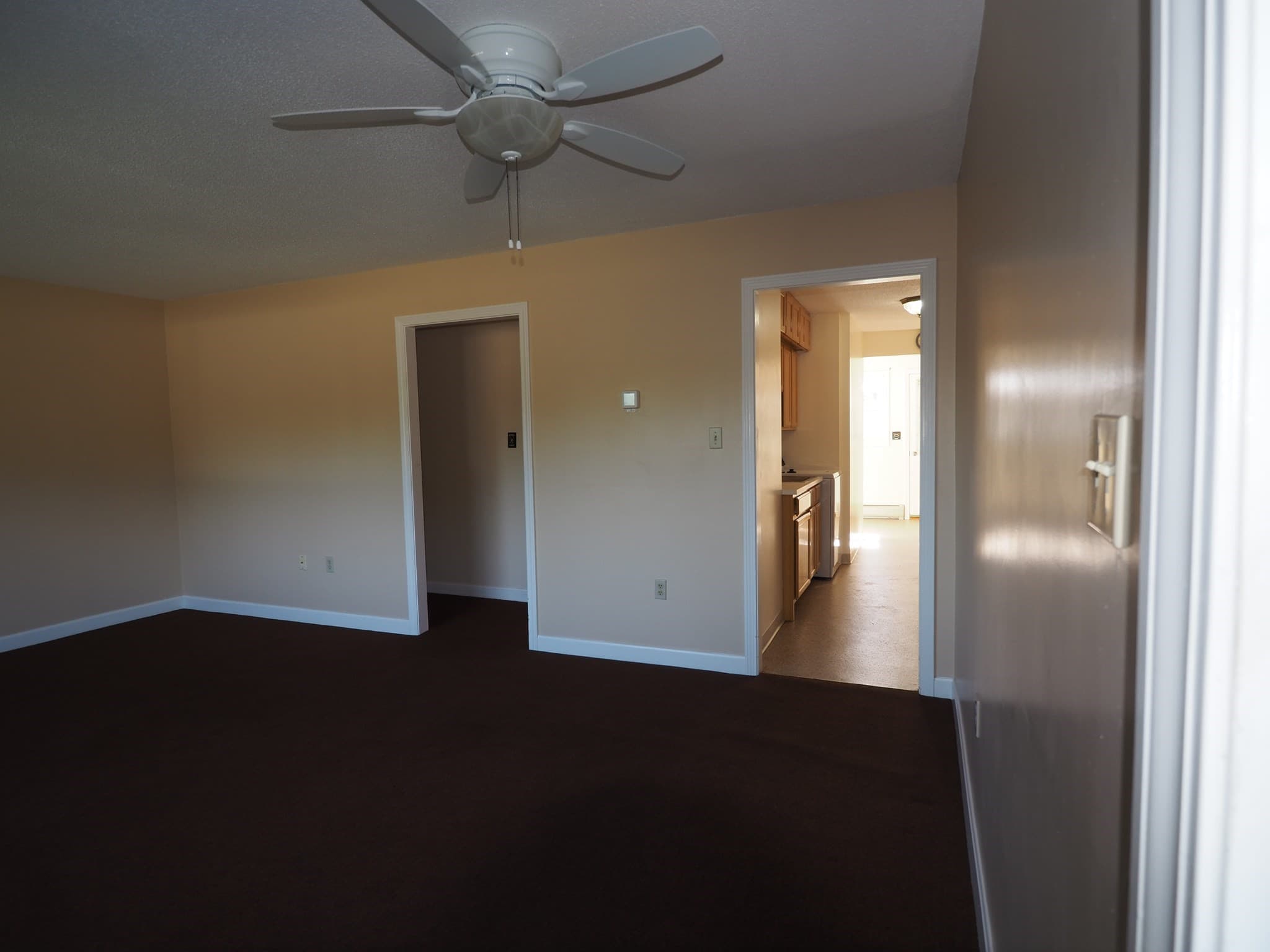Condominium at 109 Stephens St. # 109, Chicopee MA 01022, photo 2 of 13