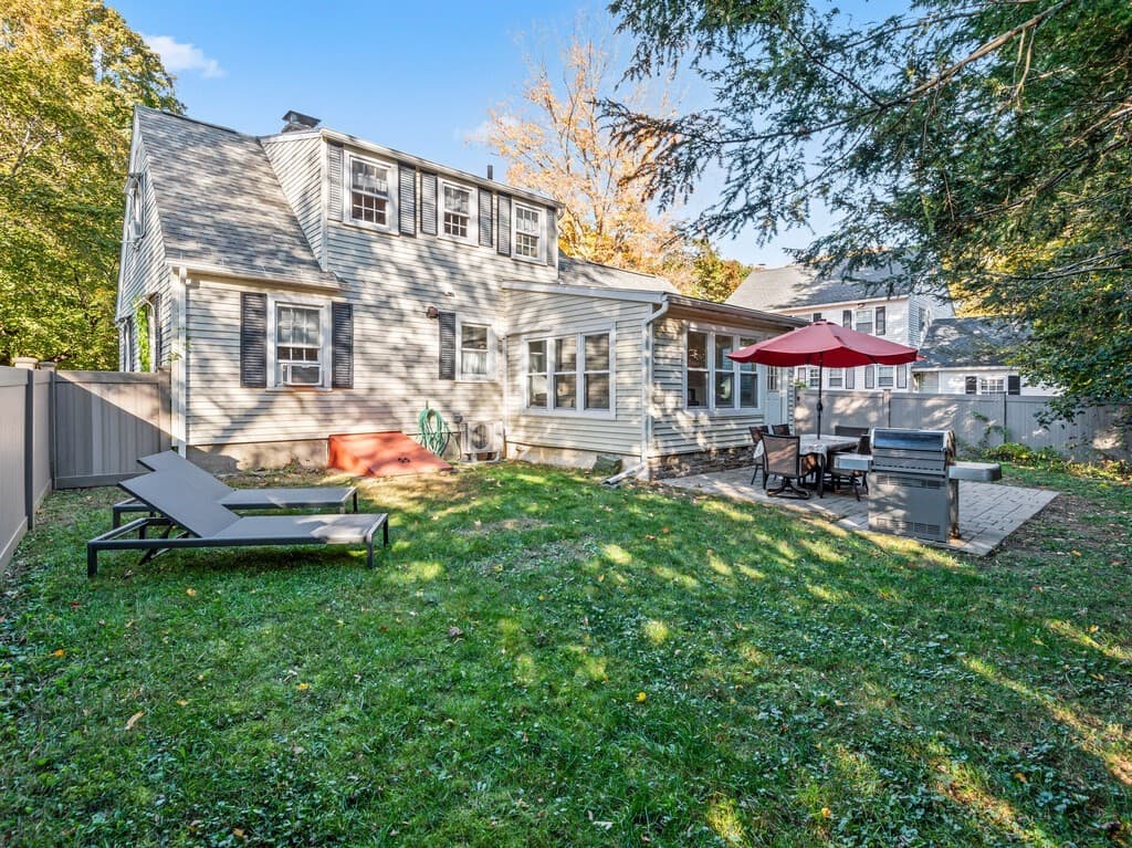 Single Family Residence at 1 Benjamin Rd, Worcester MA 01602, photo 40 of 41