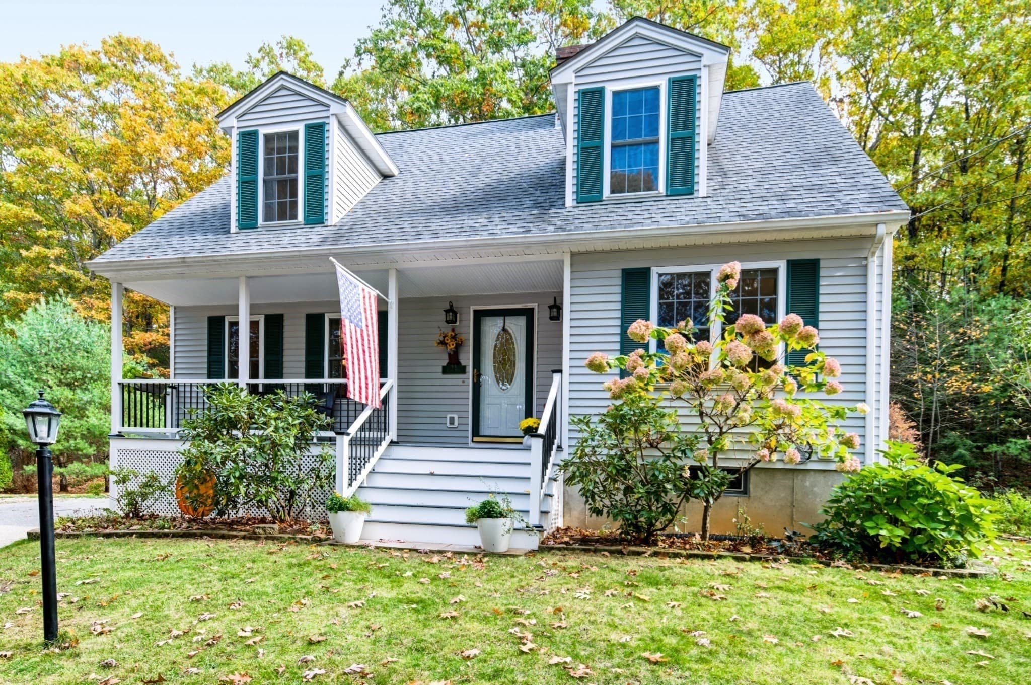 44 Clark Rd, Sturbridge MA 01518