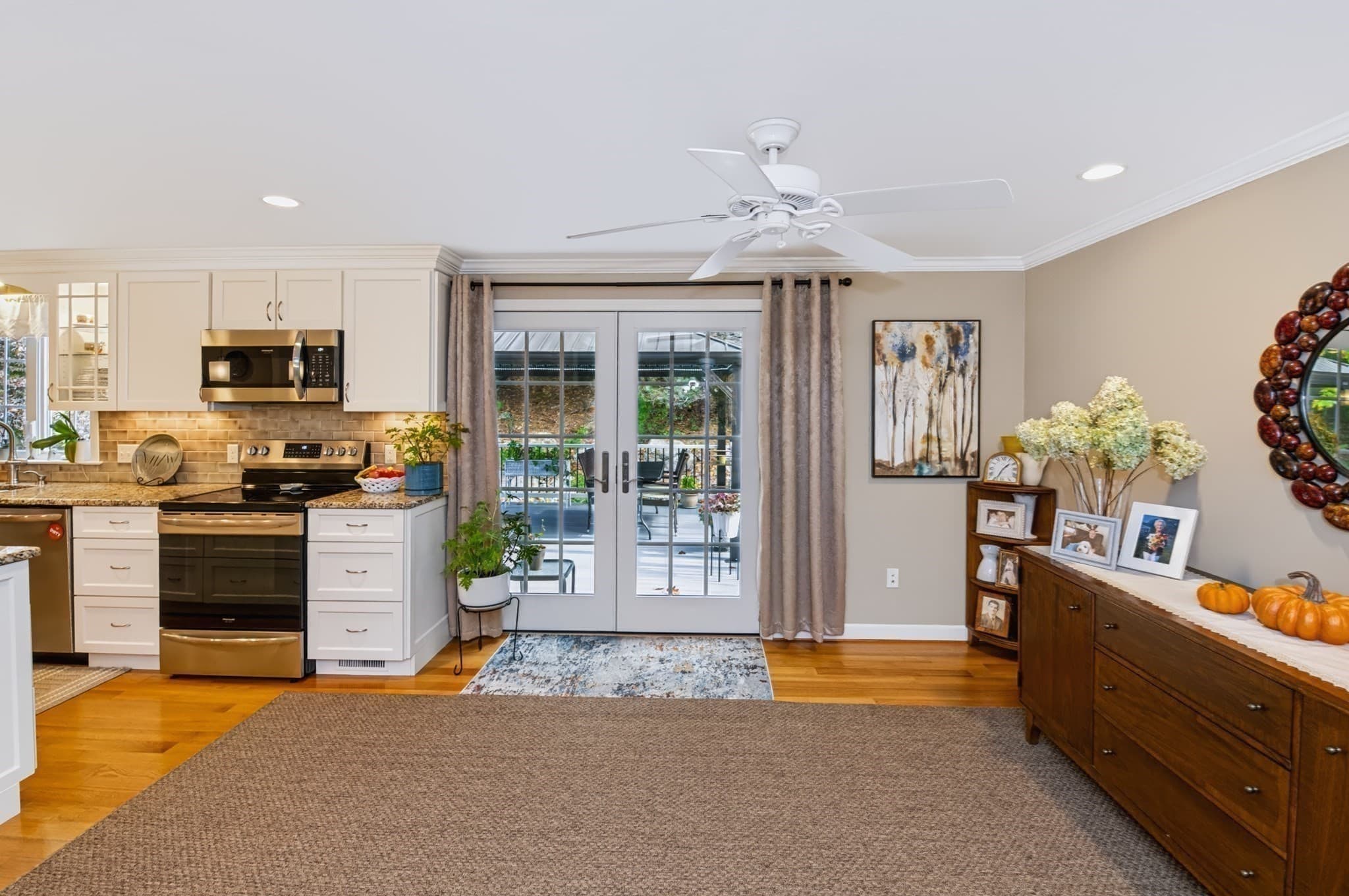 Single Family Residence at 44 Clark Rd, Sturbridge MA 01518, photo 10 of 42