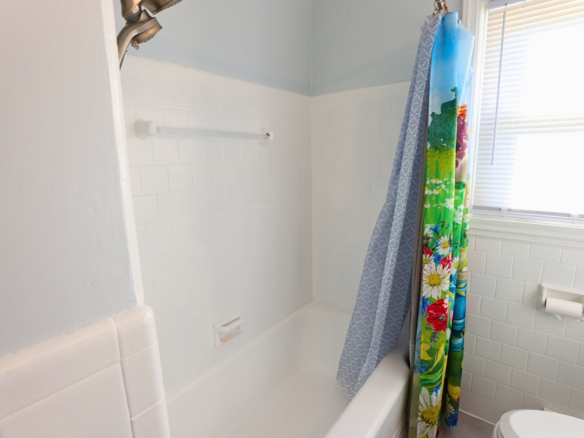 Single Family Residence at 147 Dellawanda Rd, Swansea MA 02777, photo 13 of 20