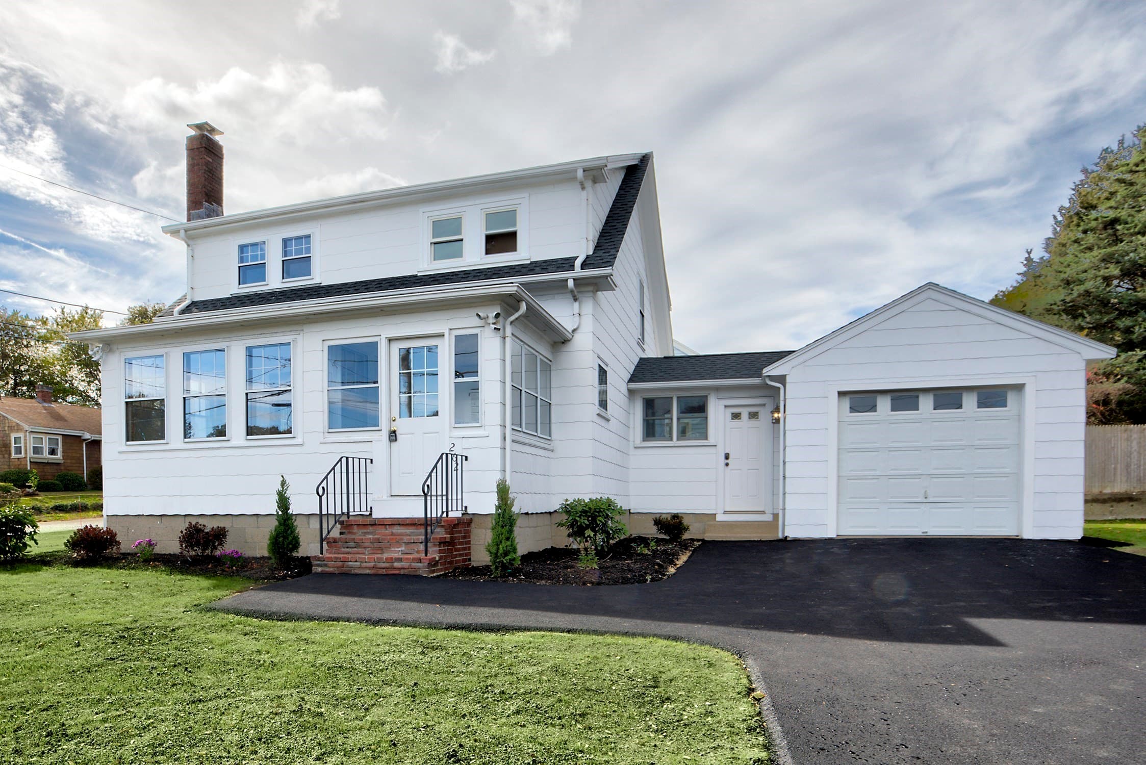 Single Family Residence at 262 Washington St, Gloucester MA 01930, photo 2 of 32