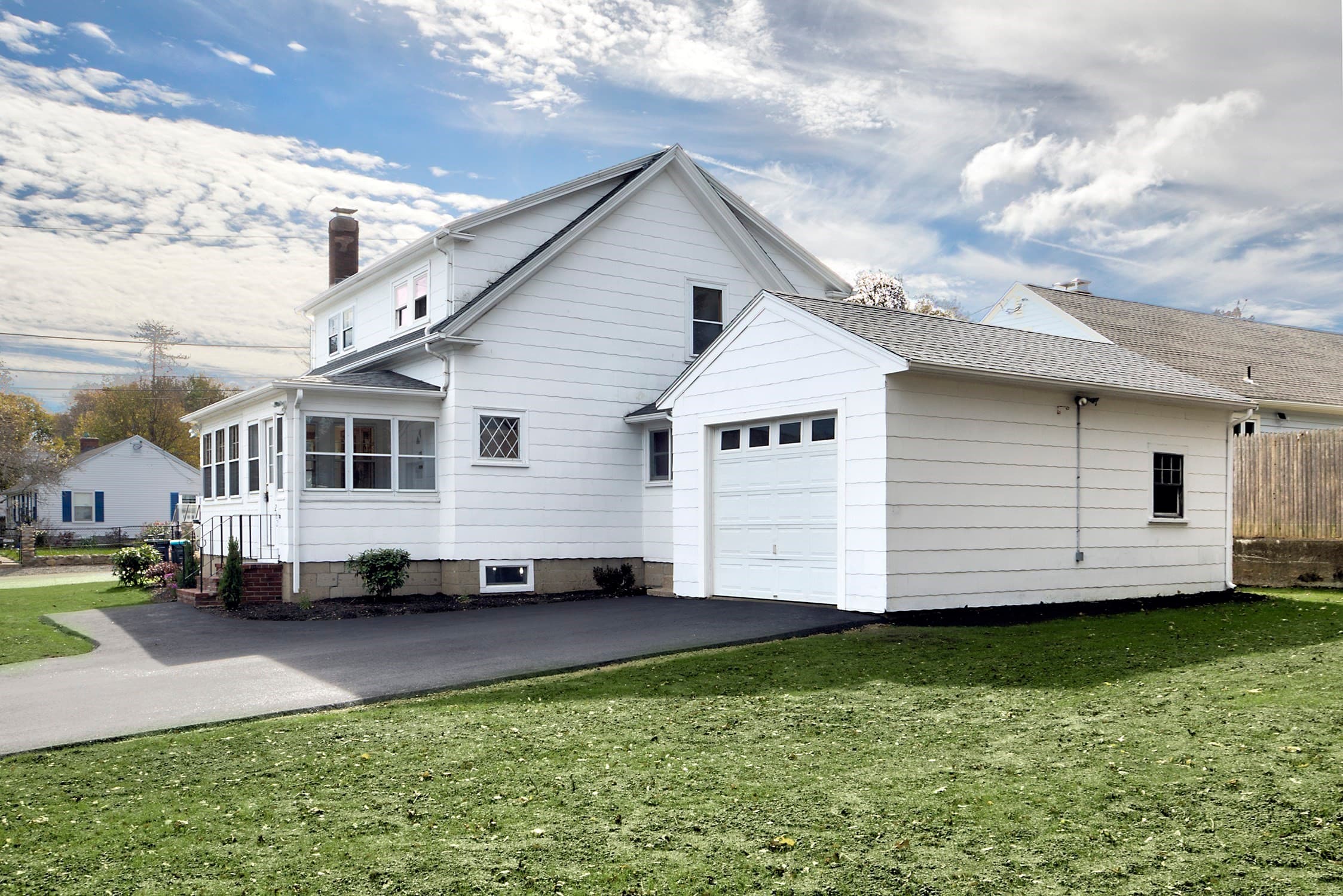 Single Family Residence at 262 Washington St, Gloucester MA 01930, photo 3 of 32