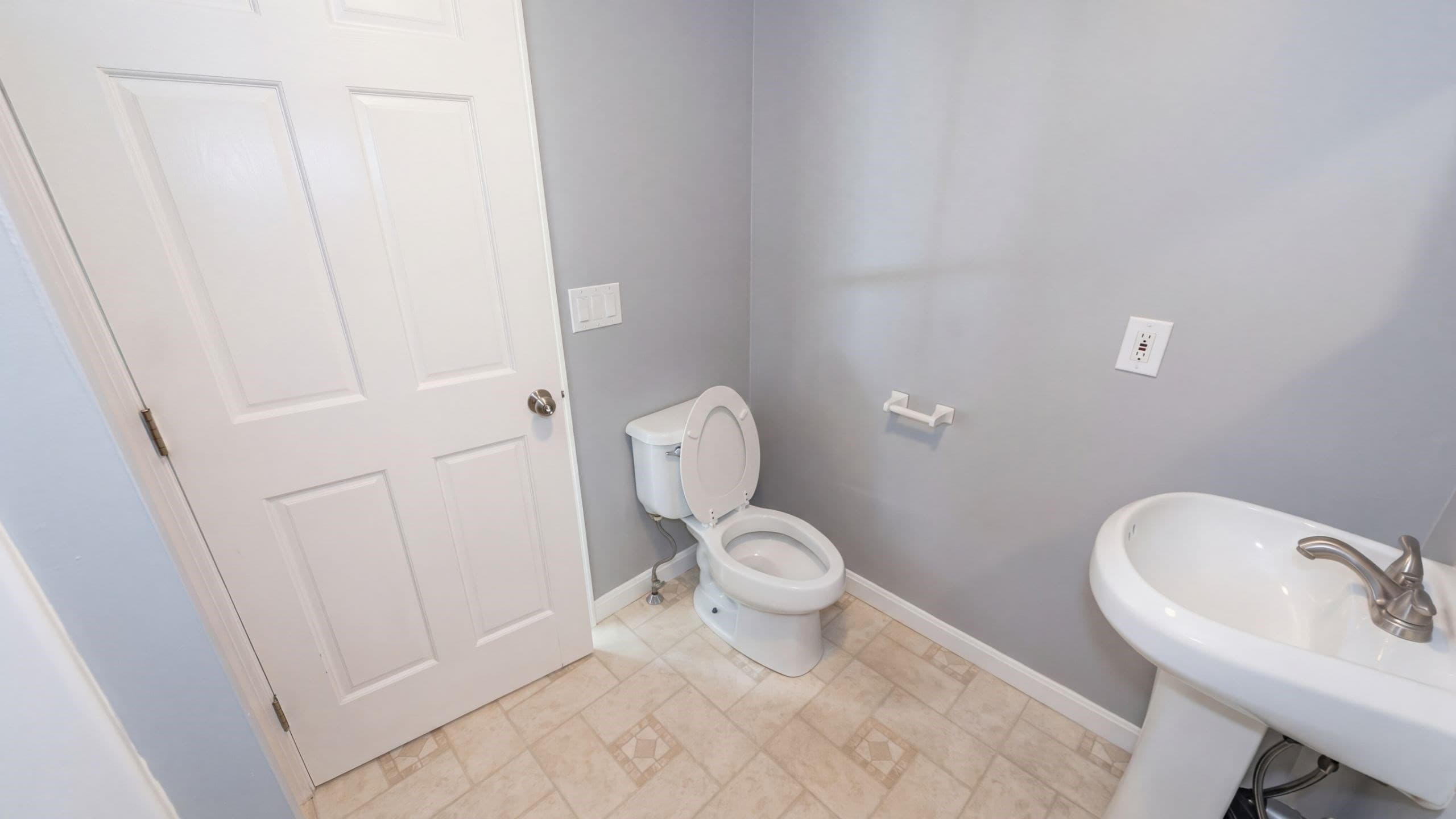 Single Family Residence at 15 Linden St, Oxford MA 01540, photo 23 of 36