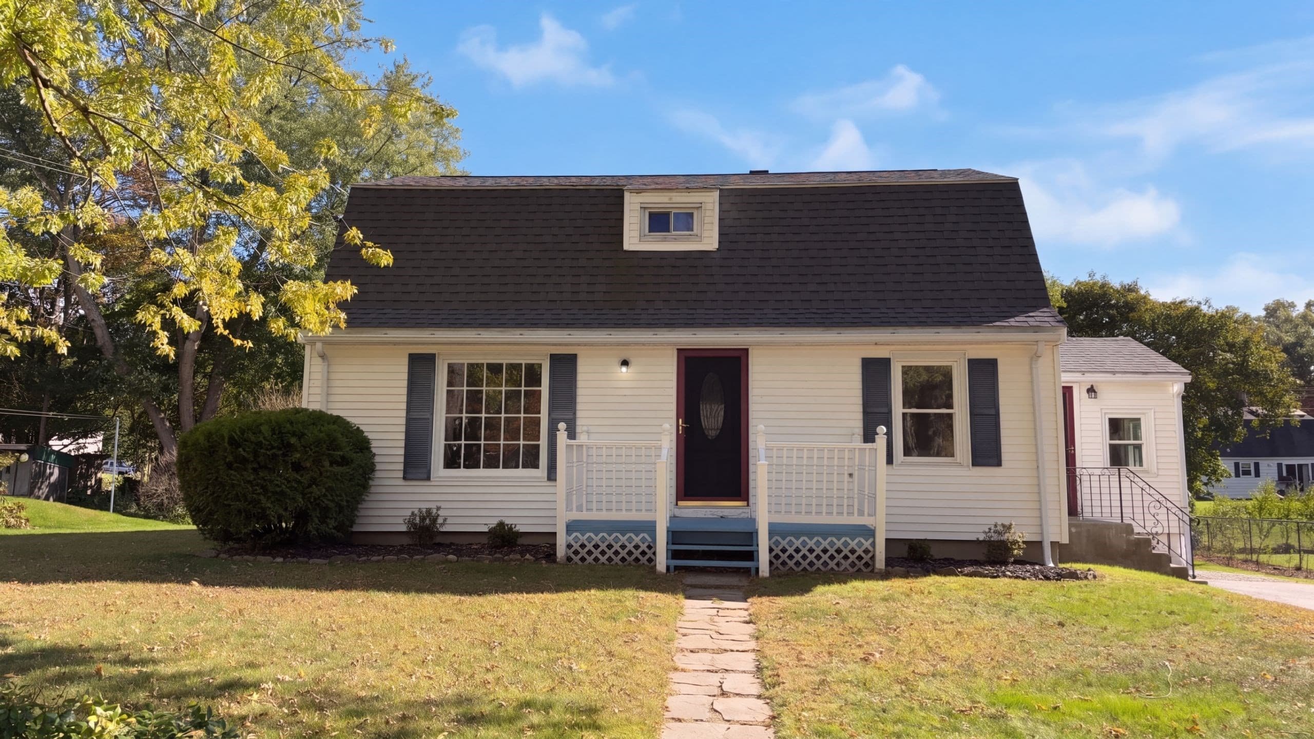 15 Linden St, Oxford MA 01540