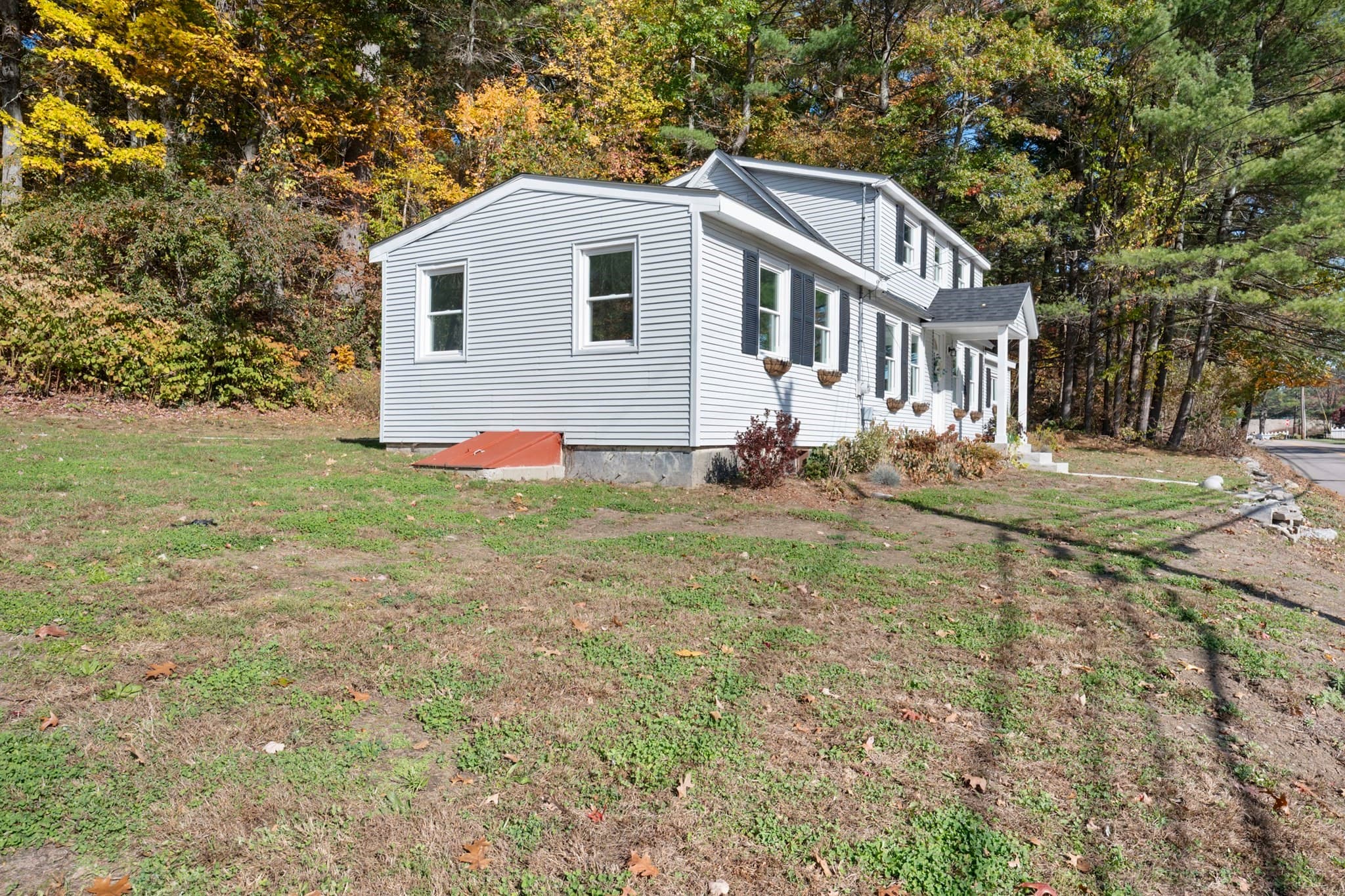 Single Family Residence at 78 Pleasant St., Grafton MA 01519, photo 3 of 31