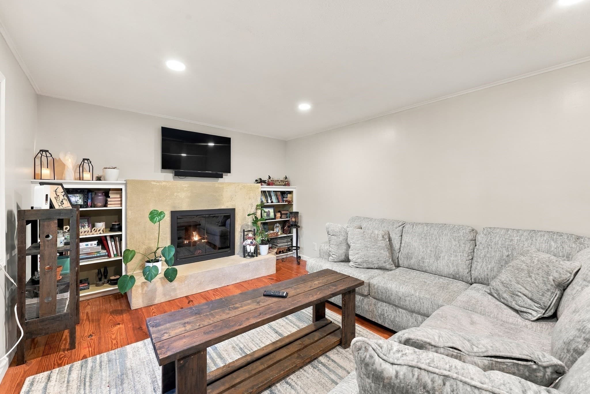 Single Family Residence at 149 Boston Road, Palmer MA 01069, photo 2 of 39