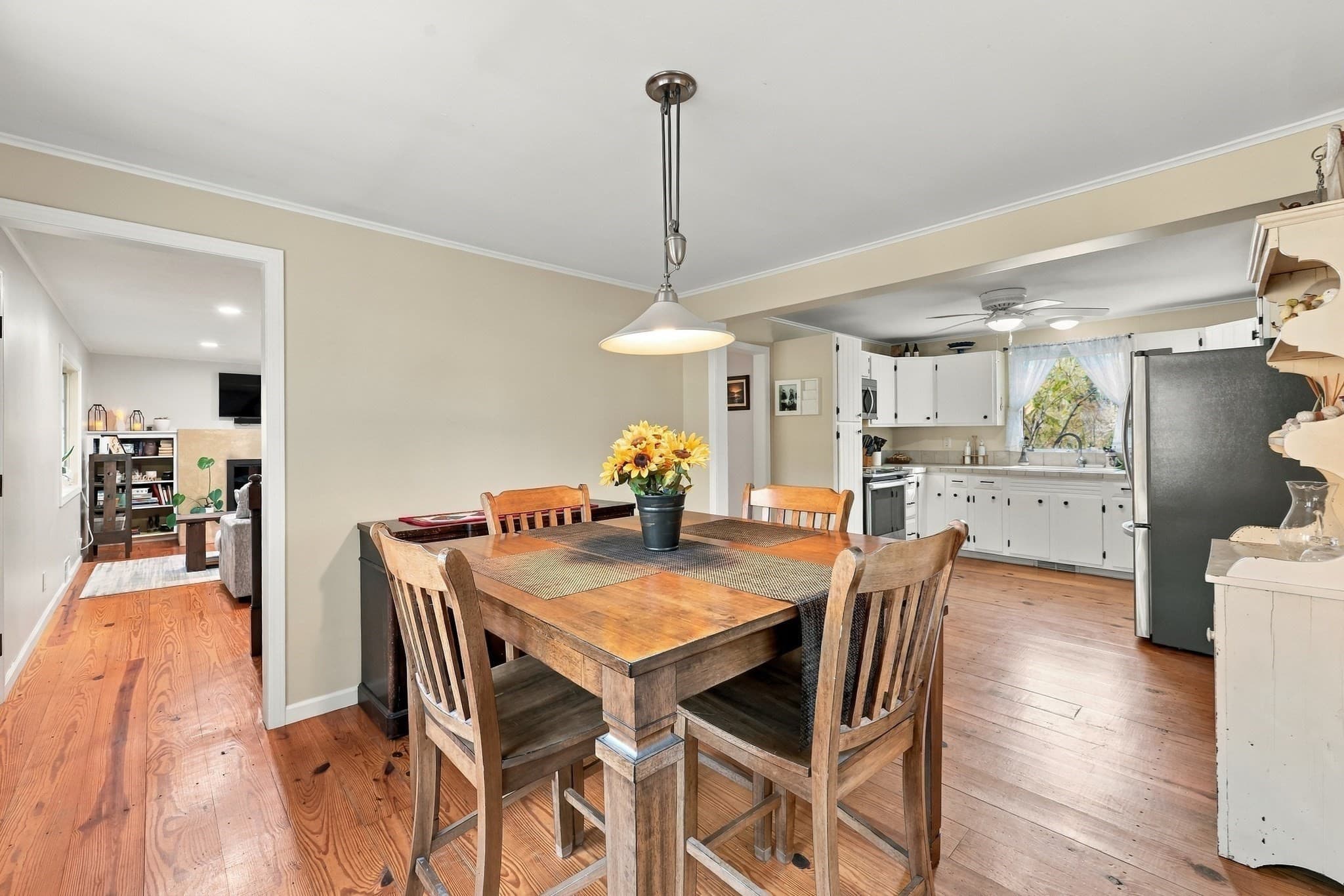 Single Family Residence at 149 Boston Road, Palmer MA 01069, photo 16 of 39