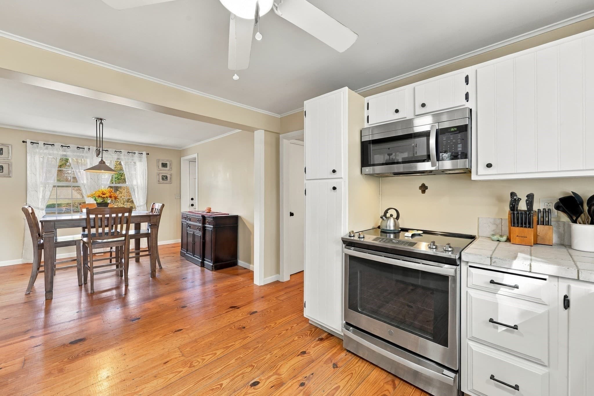 Single Family Residence at 149 Boston Road, Palmer MA 01069, photo 12 of 39