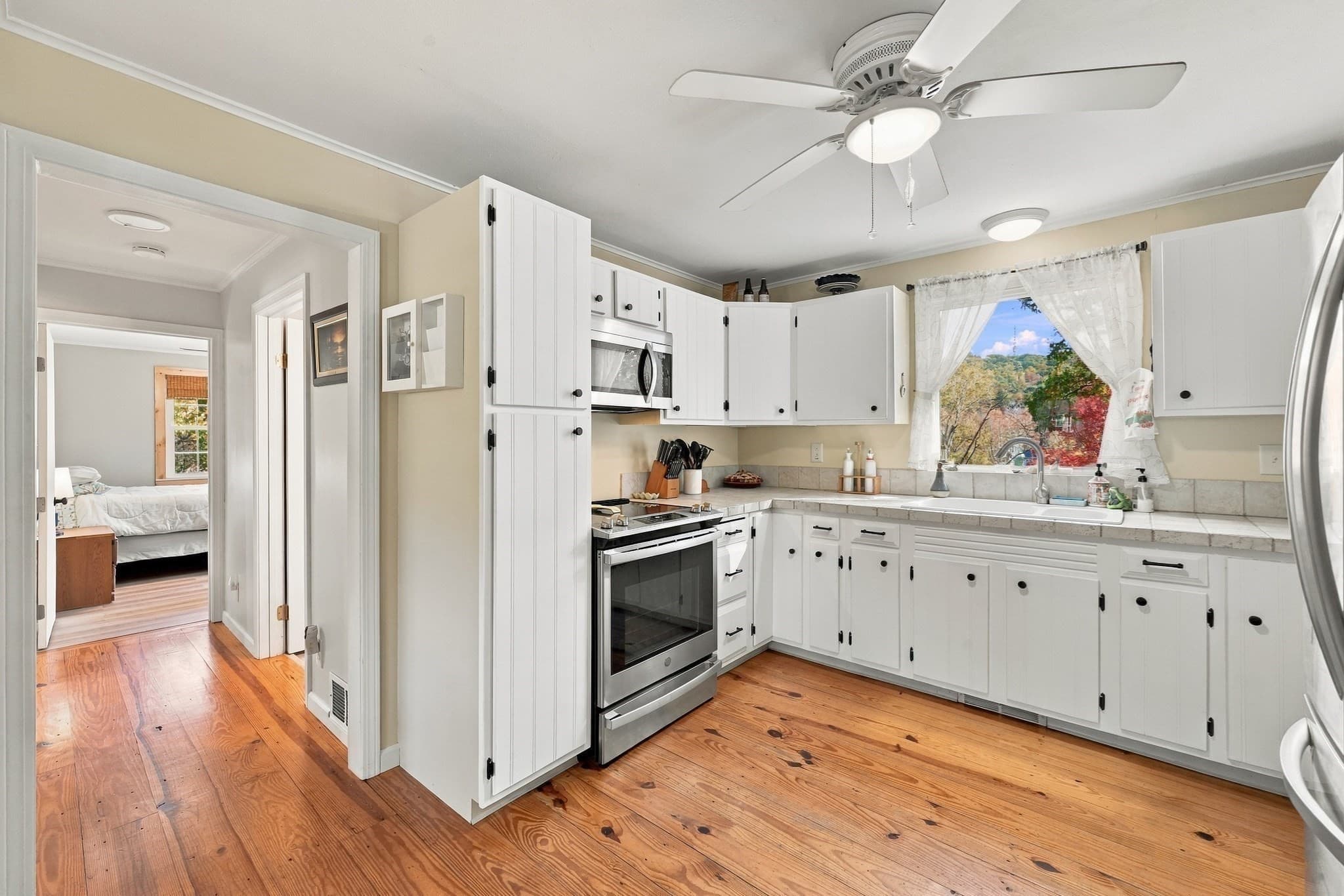 Single Family Residence at 149 Boston Road, Palmer MA 01069, photo 10 of 39