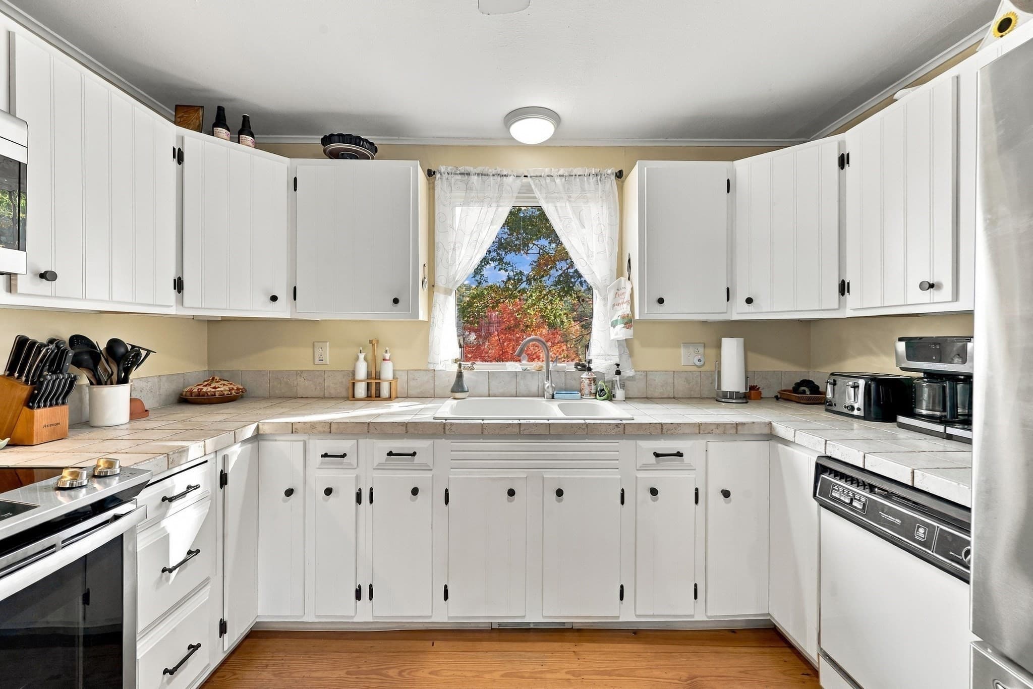 Single Family Residence at 149 Boston Road, Palmer MA 01069, photo 8 of 39