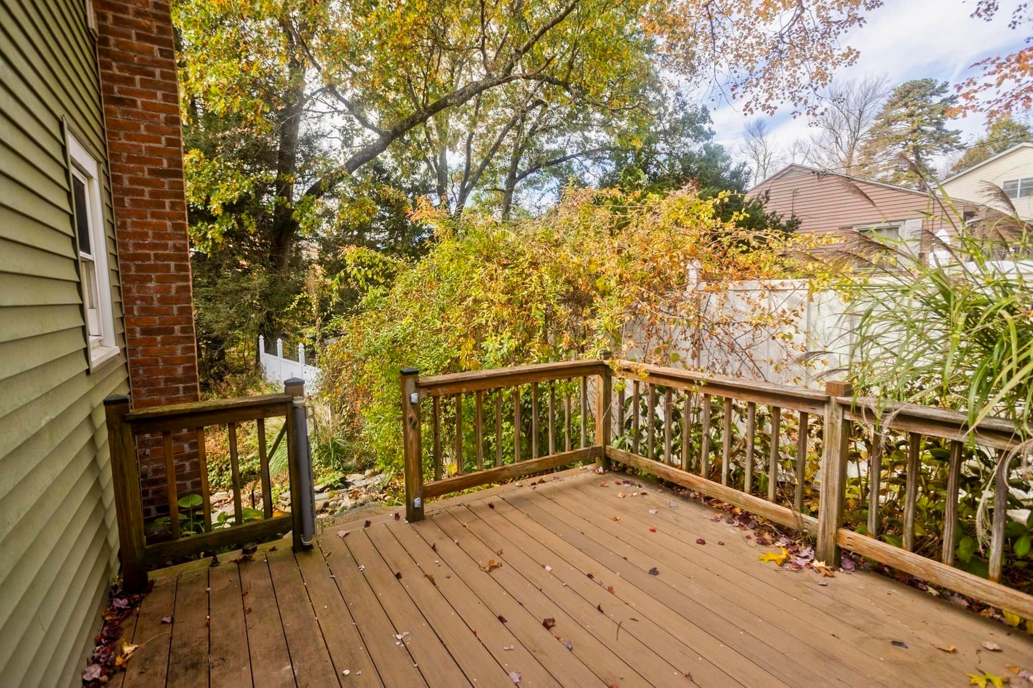 Single Family Residence at 34 Geraldine St, Palmer MA 01069, photo 6 of 38