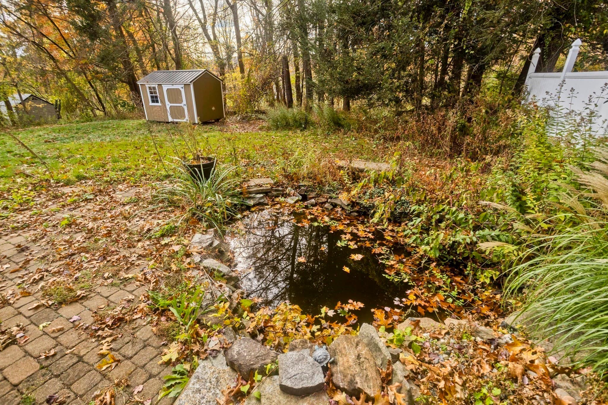 Single Family Residence at 34 Geraldine St, Palmer MA 01069, photo 7 of 38