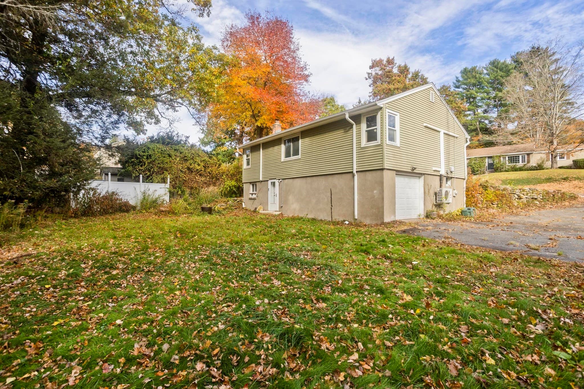 Single Family Residence at 34 Geraldine St, Palmer MA 01069, photo 10 of 38