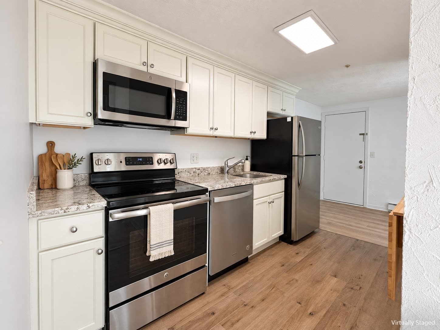 Condominium at 196 Swanson Rd # 509, Boxborough MA 01719, photo 10 of 18