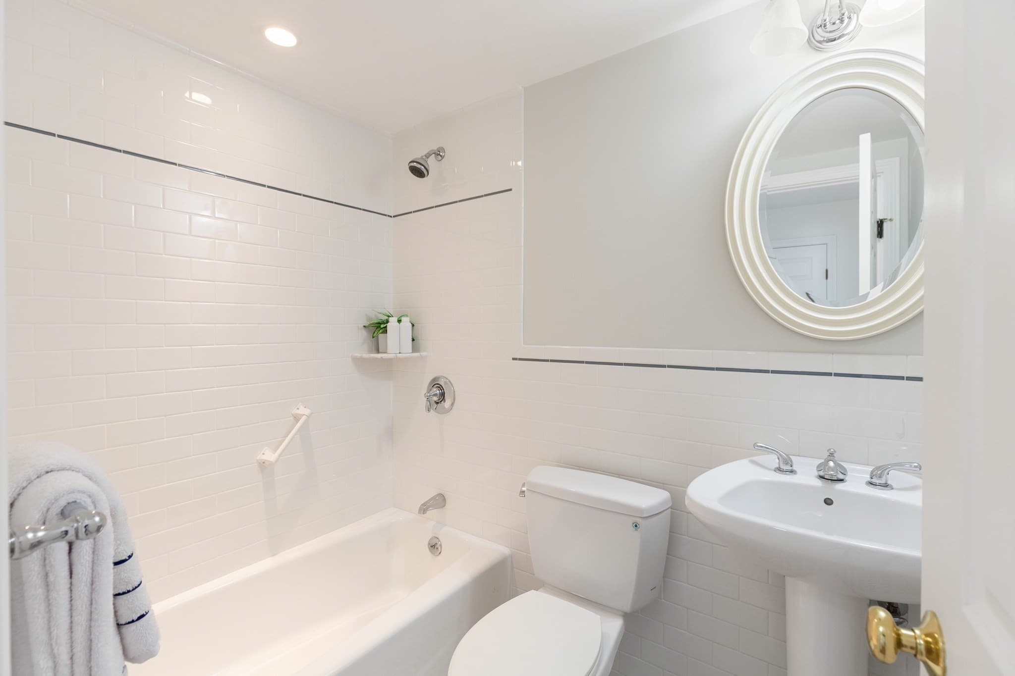 Condominium at 990 Massachusetts Ave # 73, Arlington MA 02476, photo 16 of 30