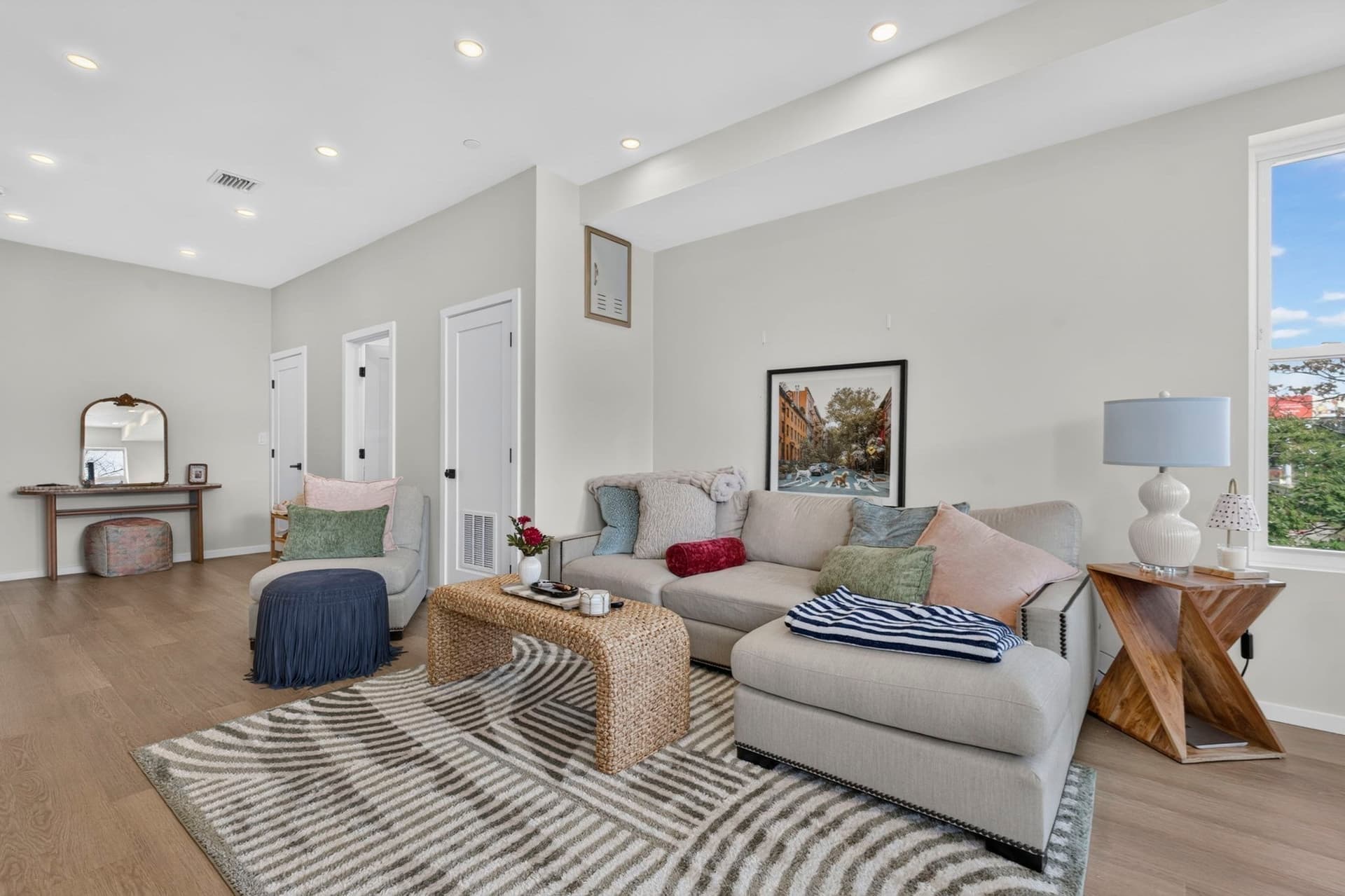 546 Saratoga St, Boston MA 02128