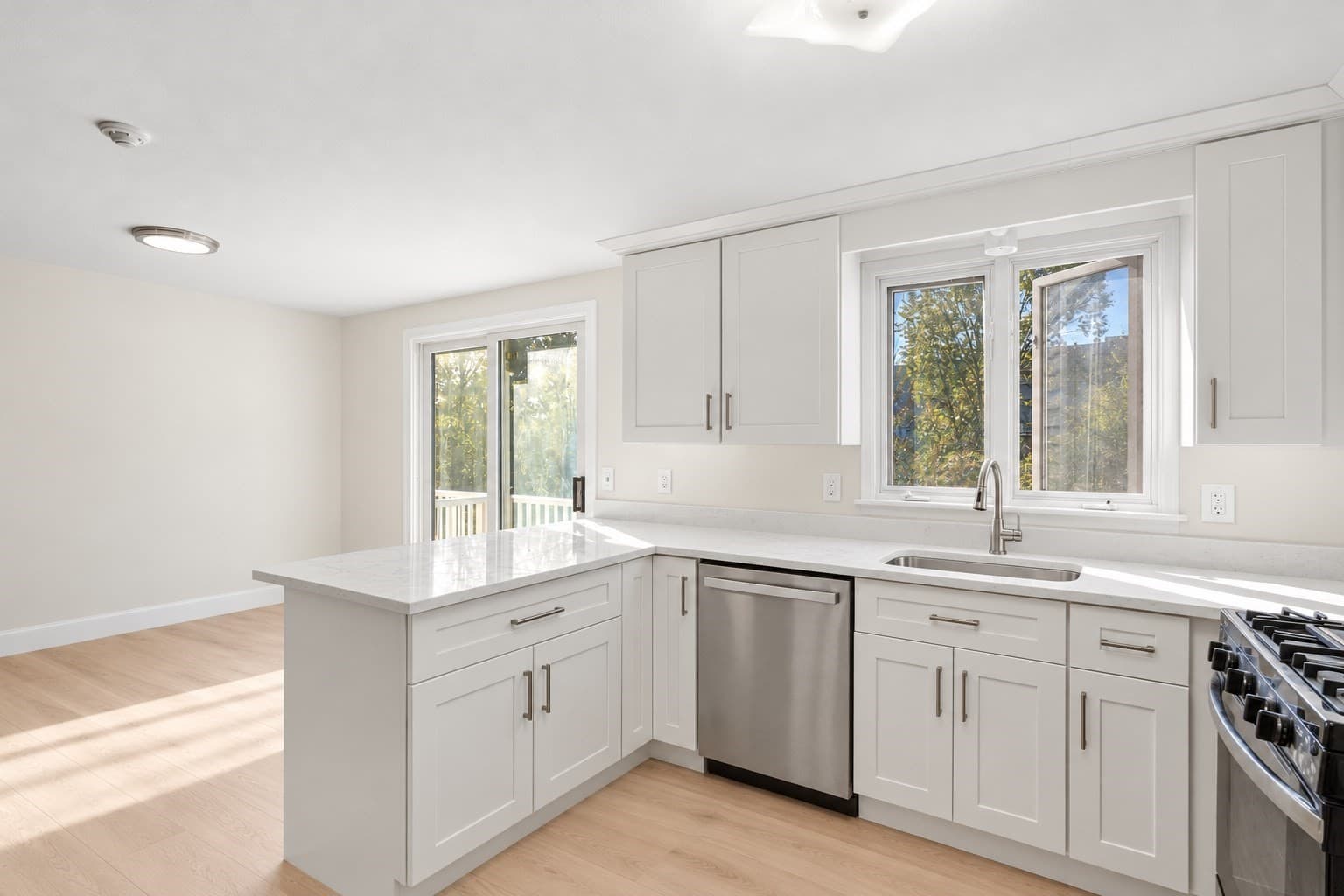 Condominium at 261 Broadway Rd # 26, Dracut MA 01826, photo 2 of 20