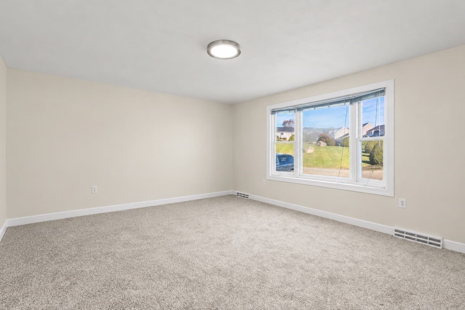 Condominium at 261 Broadway Rd # 26, Dracut MA 01826, photo 9 of 20