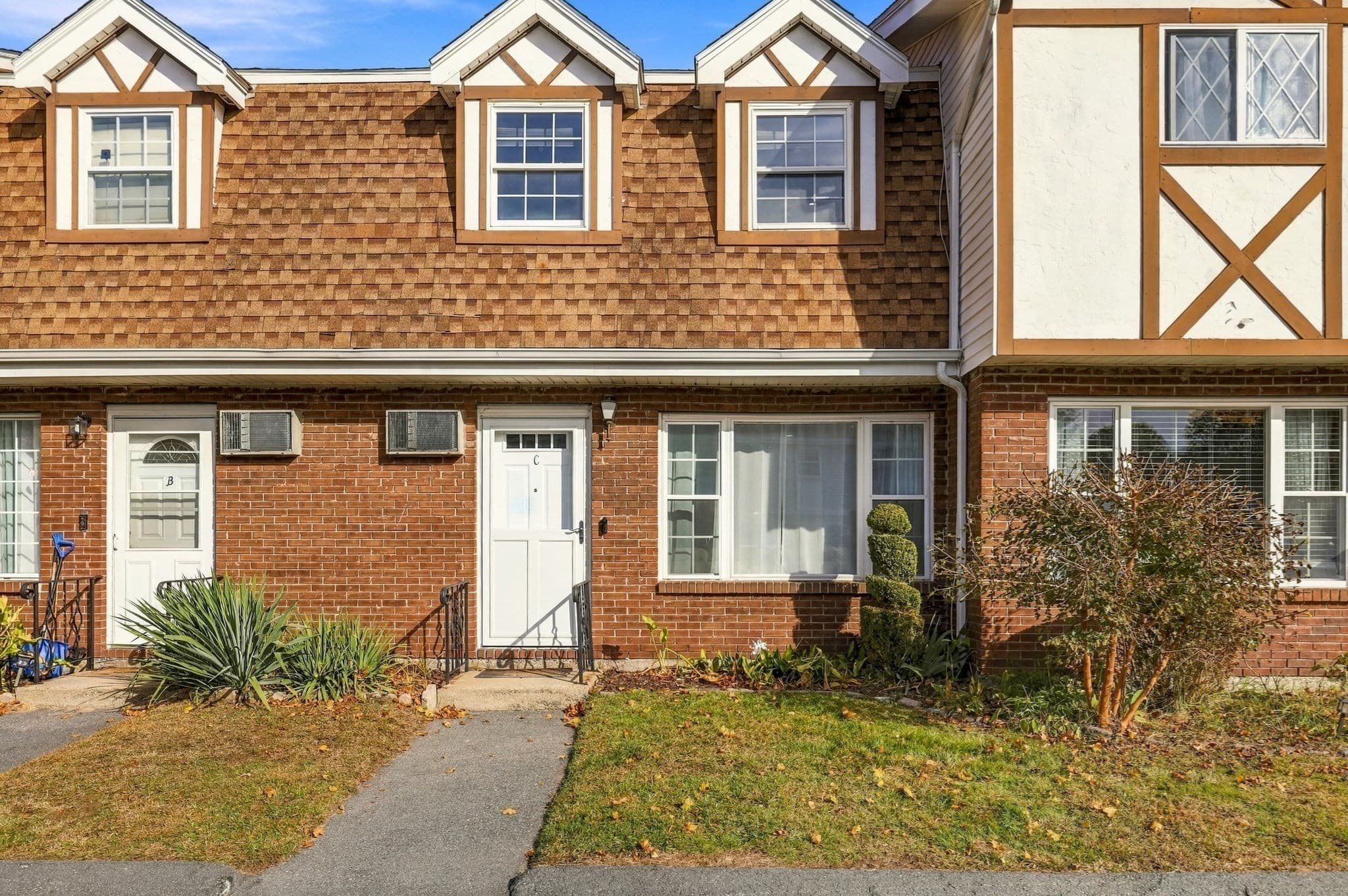 945 Riverside Dr # 4C, Methuen MA 01844
