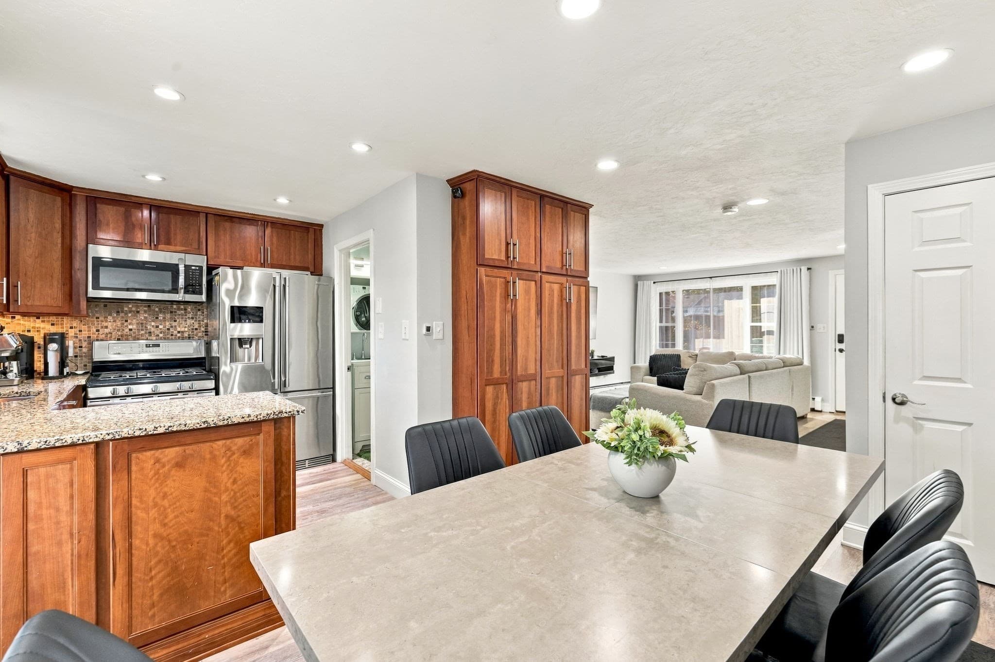 Condominium at 945 Riverside Dr # 4C, Methuen MA 01844, photo 4 of 39