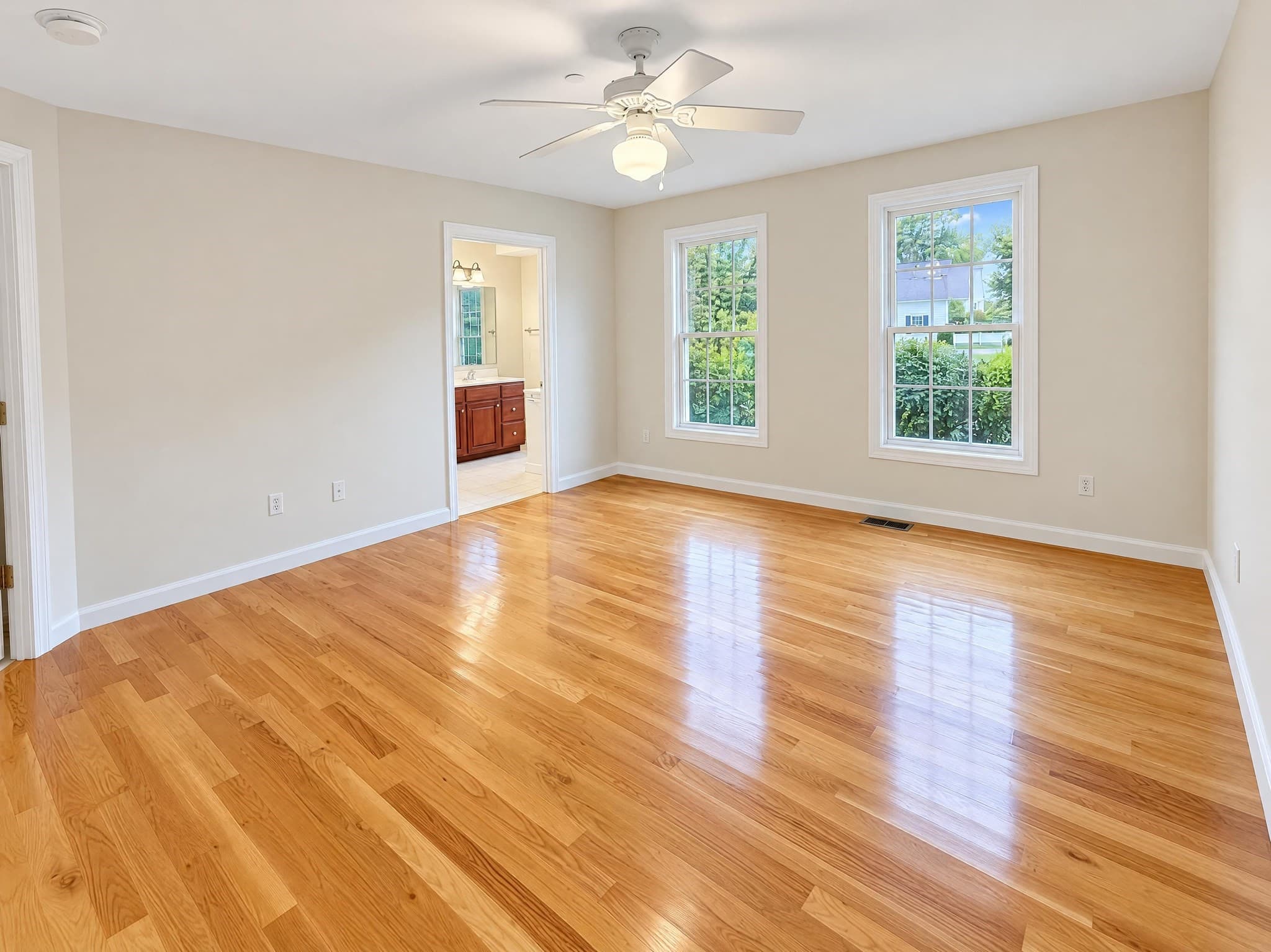 Condominium at 5 Gilmore Farm Rd # 5, Westborough MA 01581, photo 4 of 23