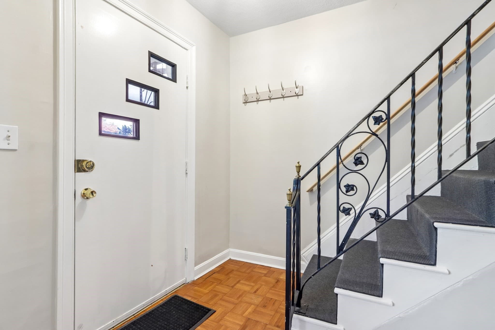 Single Family Residence at 19 Brooks Park, Medford MA 02155, photo 6 of 38