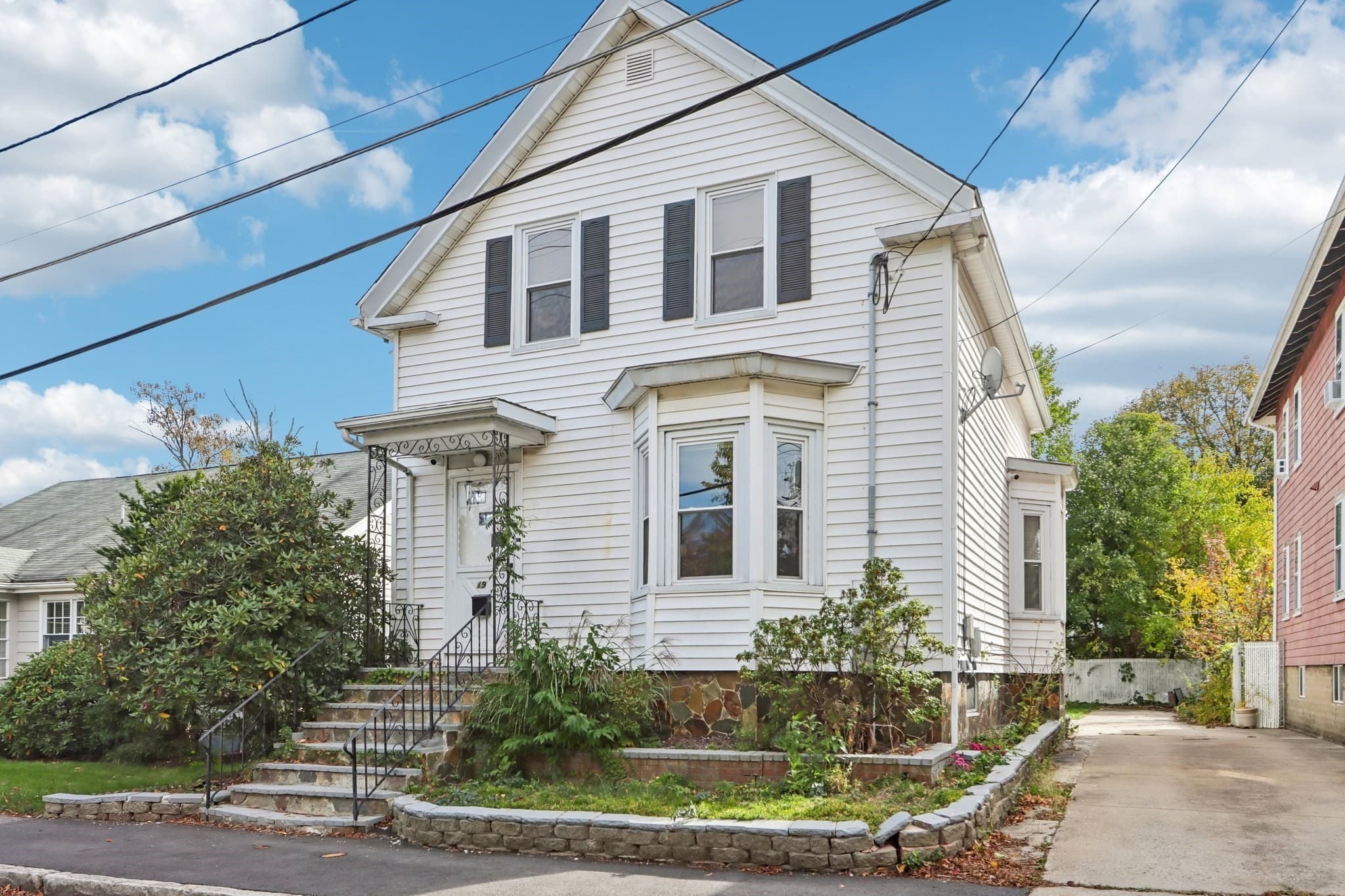 Single Family Residence at 19 Brooks Park, Medford MA 02155, photo 4 of 38