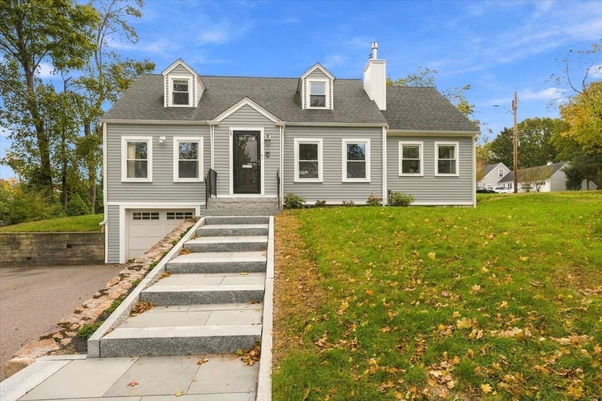 14 Colby Road, Hingham MA 02043