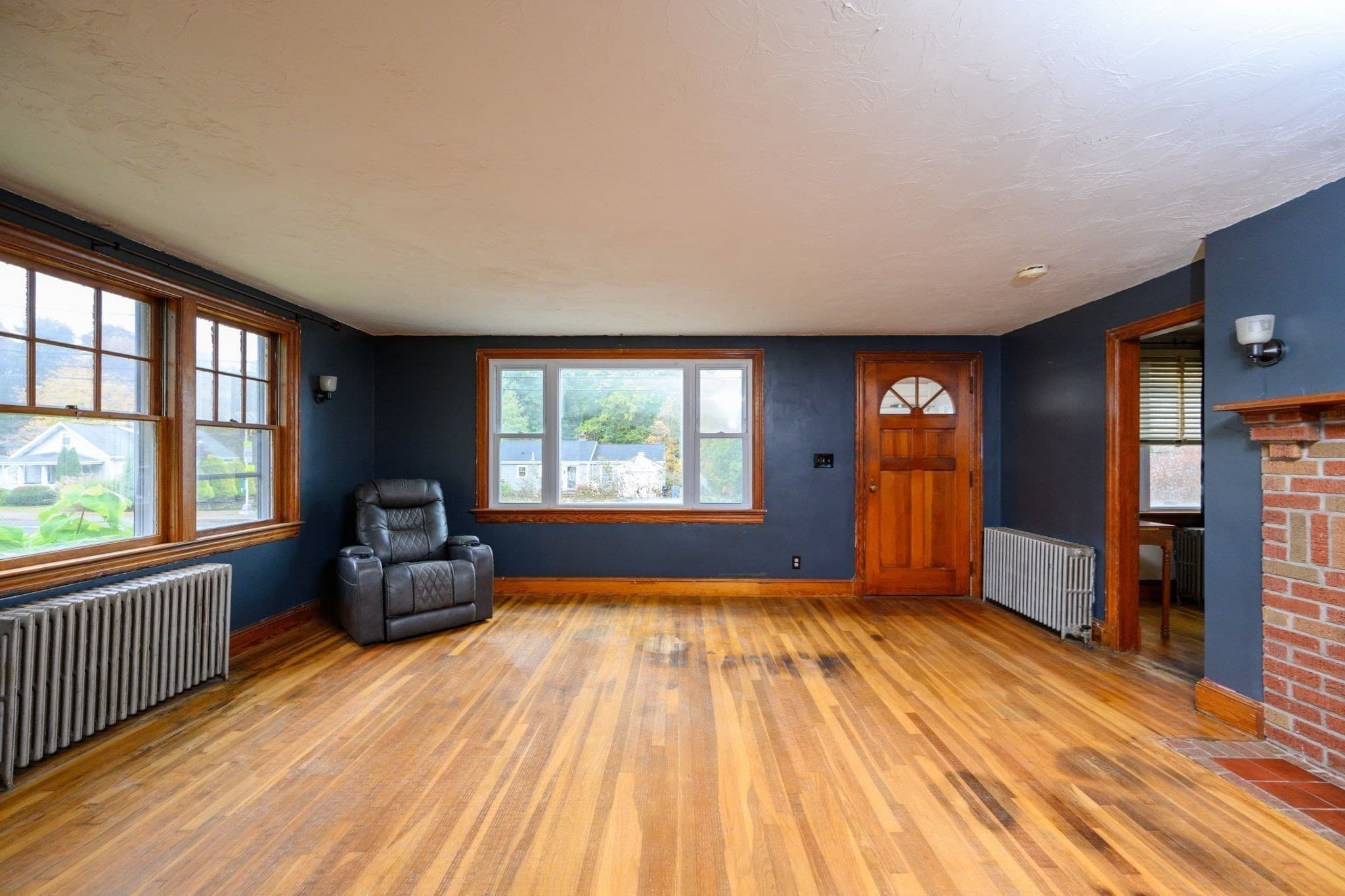 Single Family Residence at 627 Temple St, Whitman MA 02382, photo 13 of 26