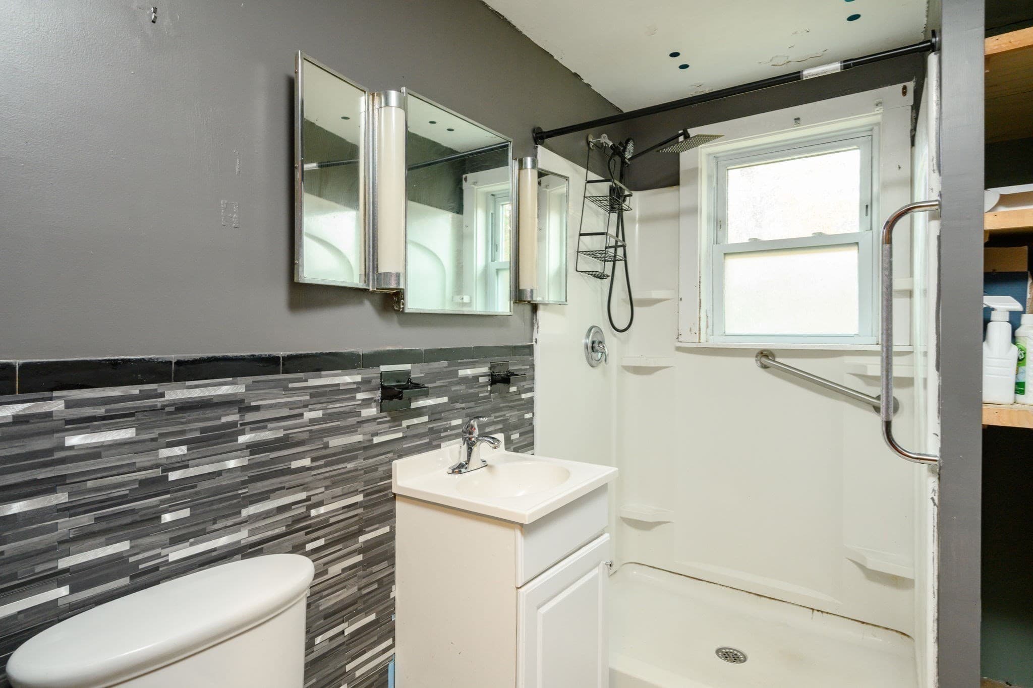 Single Family Residence at 627 Temple St, Whitman MA 02382, photo 16 of 26