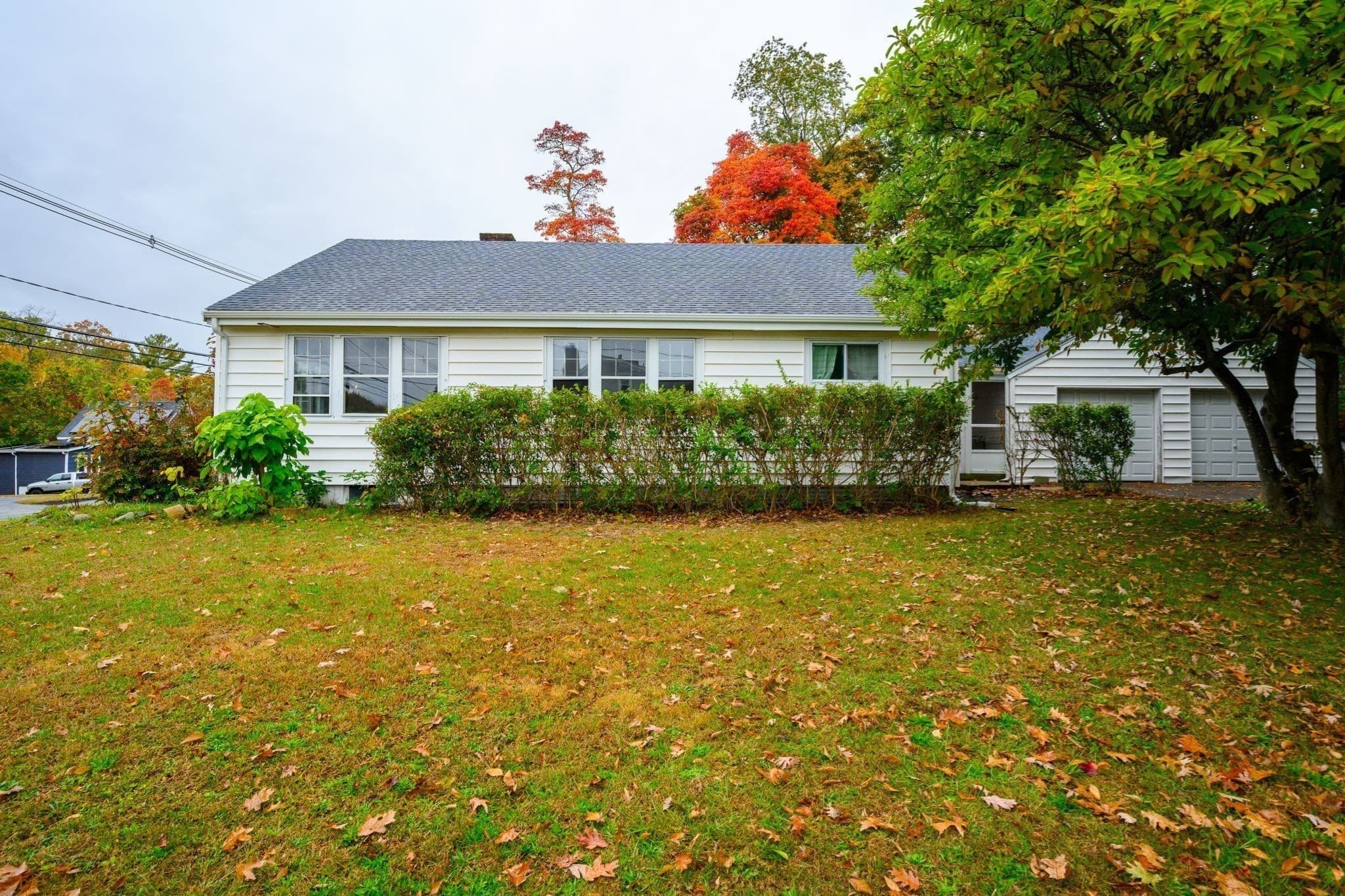 Single Family Residence at 627 Temple St, Whitman MA 02382, photo 3 of 26