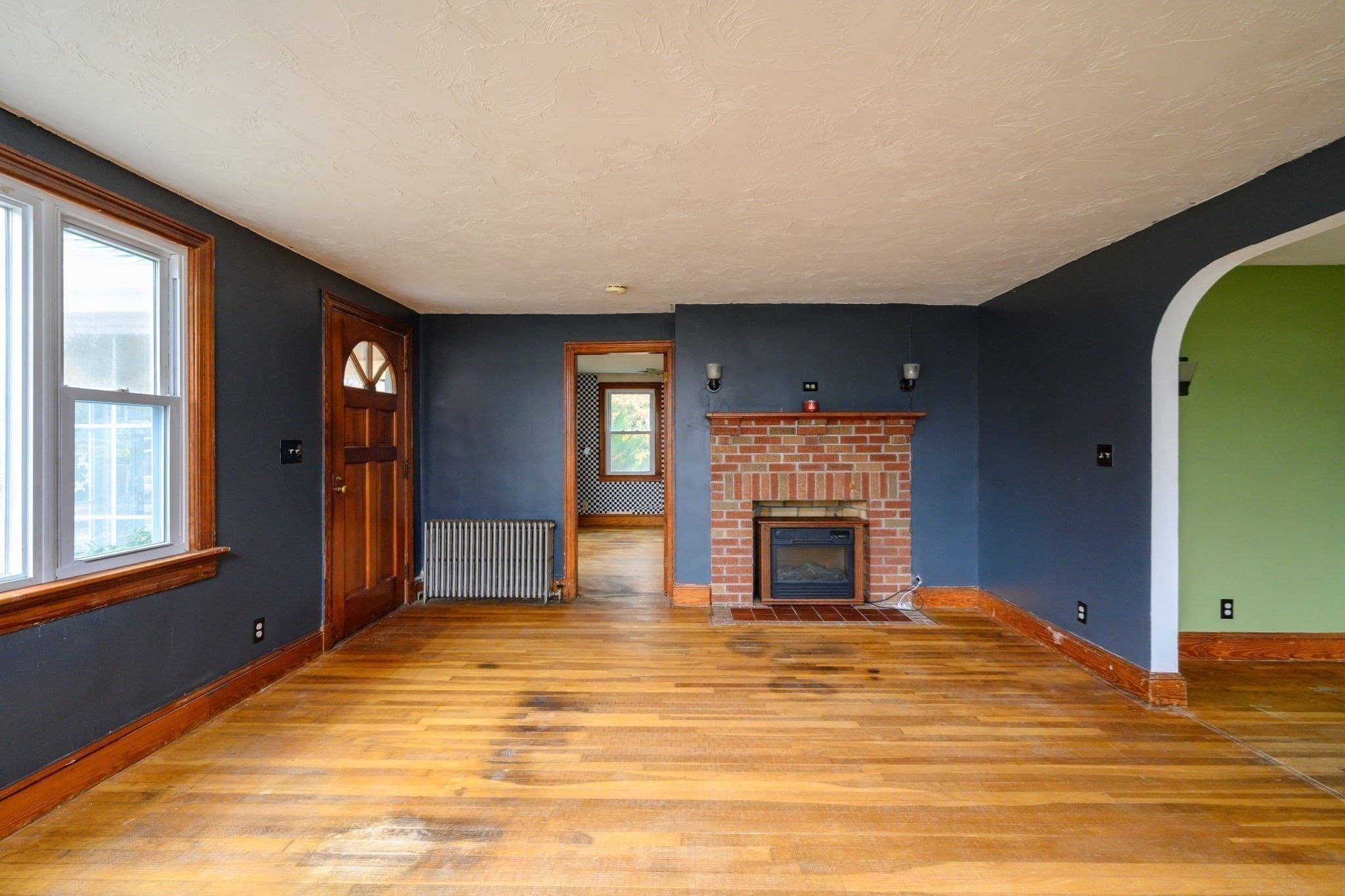 Single Family Residence at 627 Temple St, Whitman MA 02382, photo 18 of 26