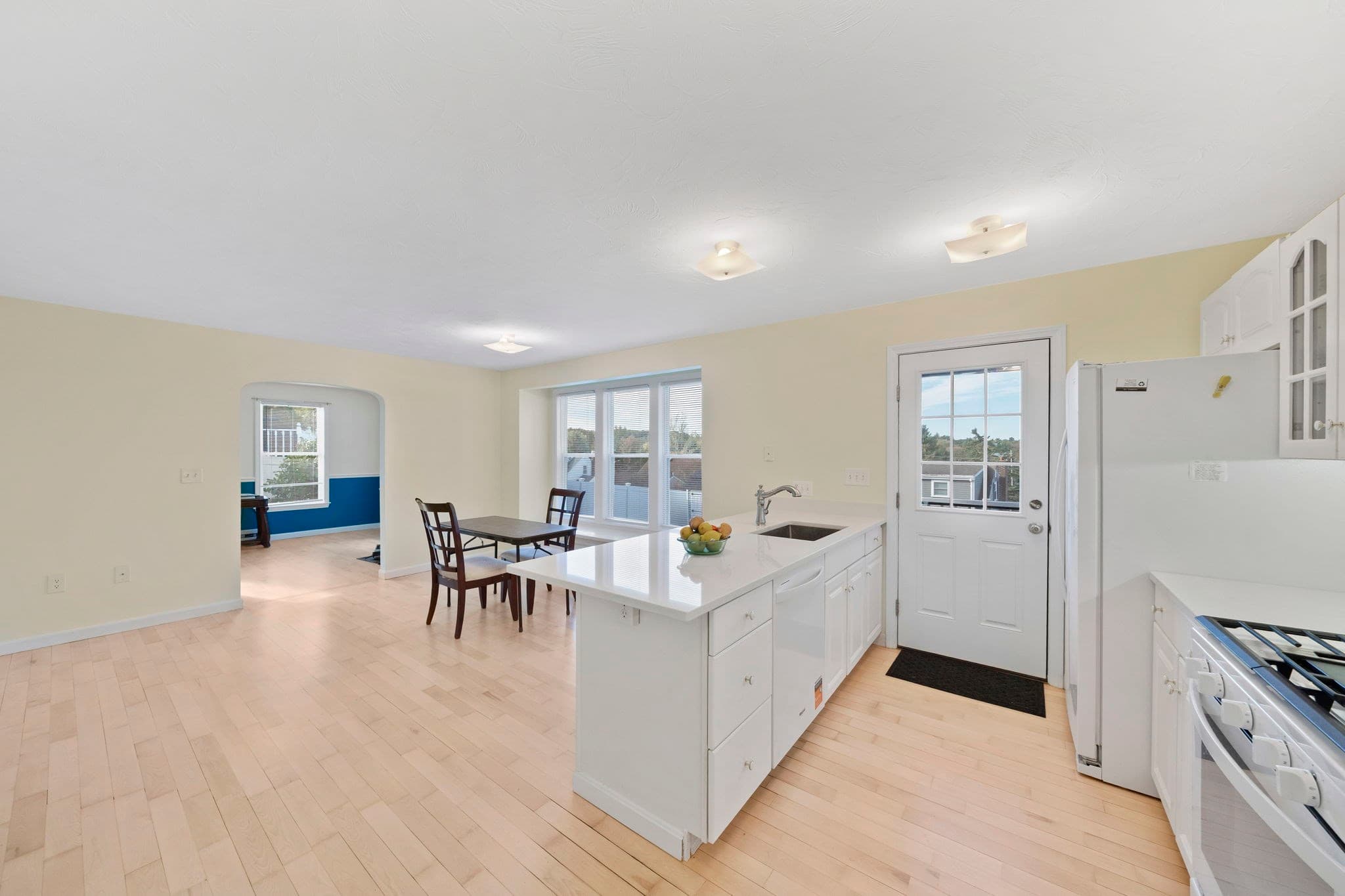 Single Family Residence at 11 Doris Dr., Weymouth MA 02191, photo 6 of 37