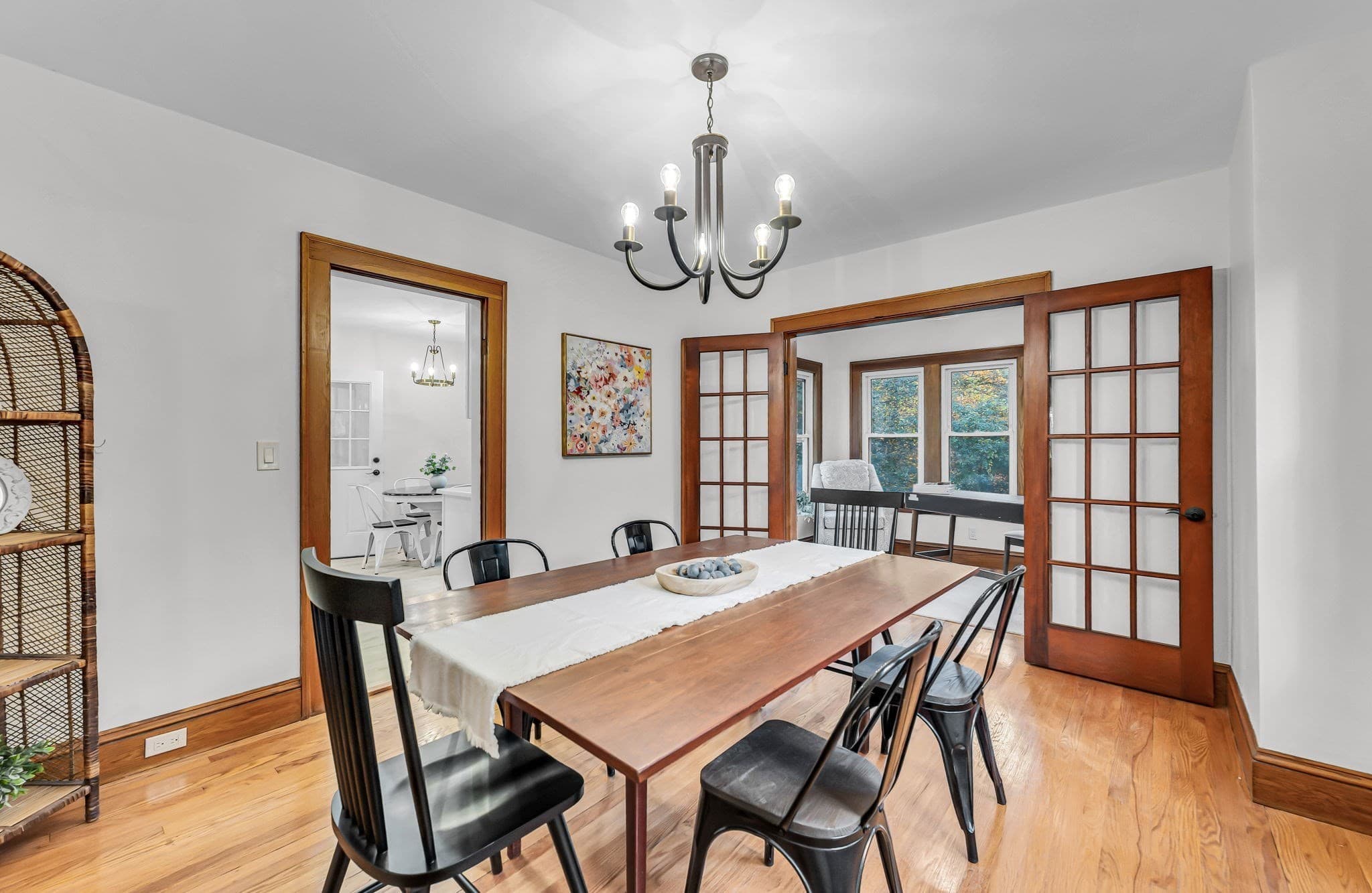 Single Family Residence at 104 Eleanor Road, Springfield MA 01108, photo 12 of 32