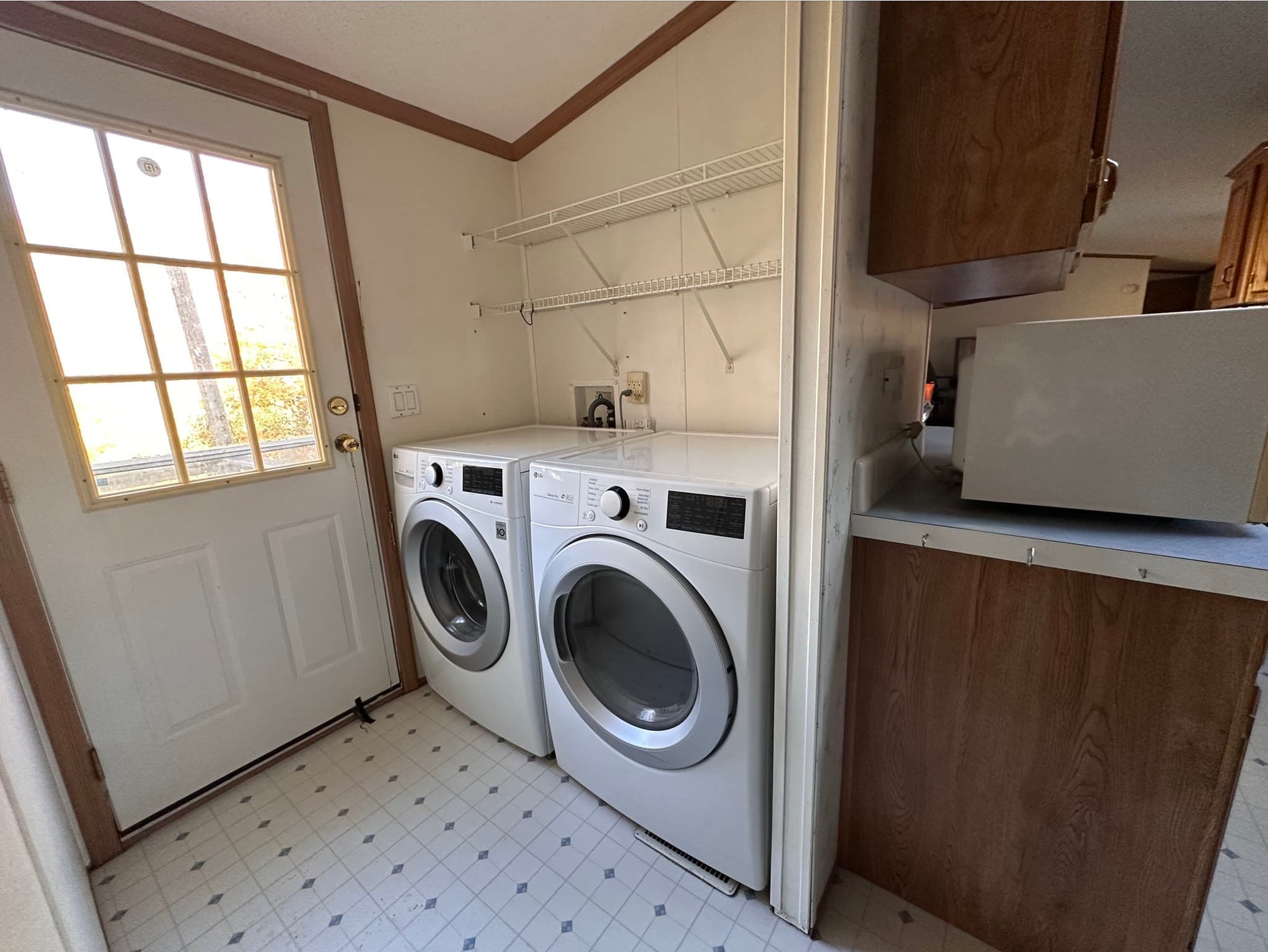 Mobile Home at 78 Whitney St, Gardner MA 01440, photo 12 of 15