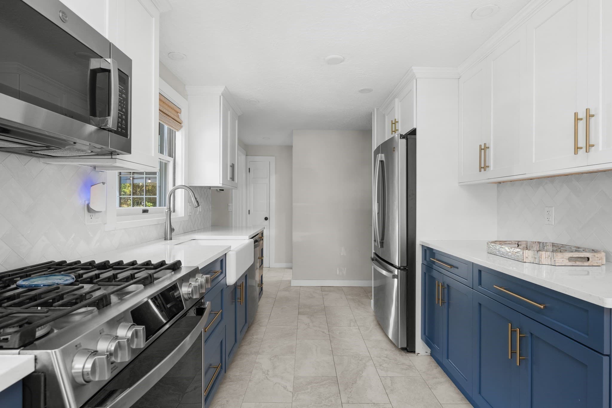 Single Family Residence at 893 Osterville West Barnstable, Barnstable MA 02648, photo 6 of 39
