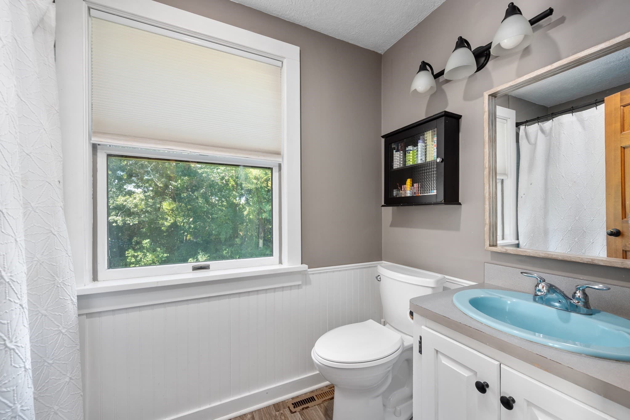 Single Family Residence at 893 Osterville West Barnstable, Barnstable MA 02648, photo 24 of 39