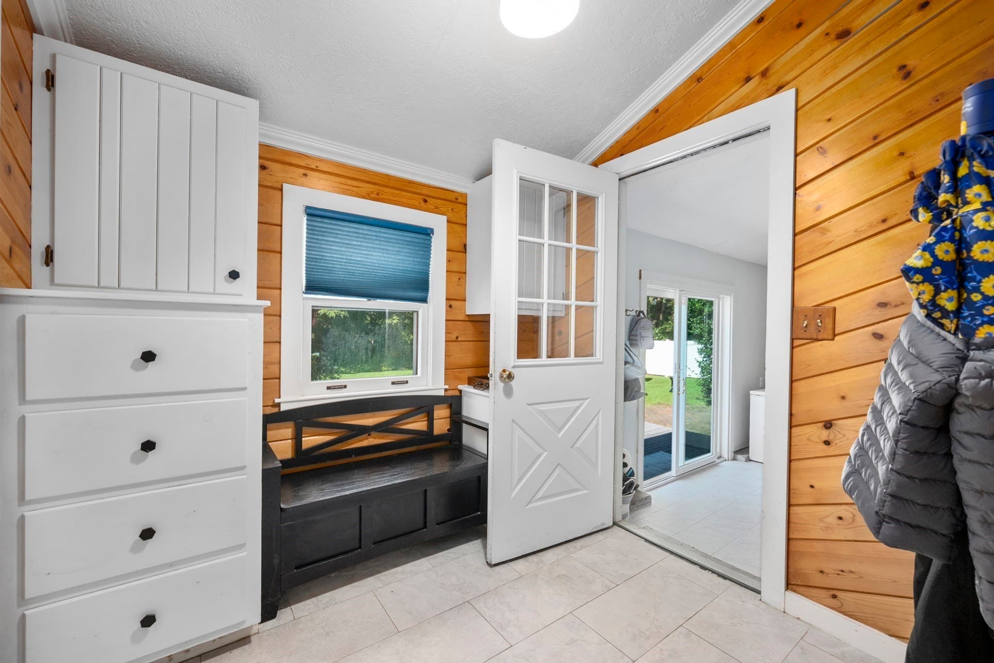 Single Family Residence at 893 Osterville West Barnstable, Barnstable MA 02648, photo 15 of 39