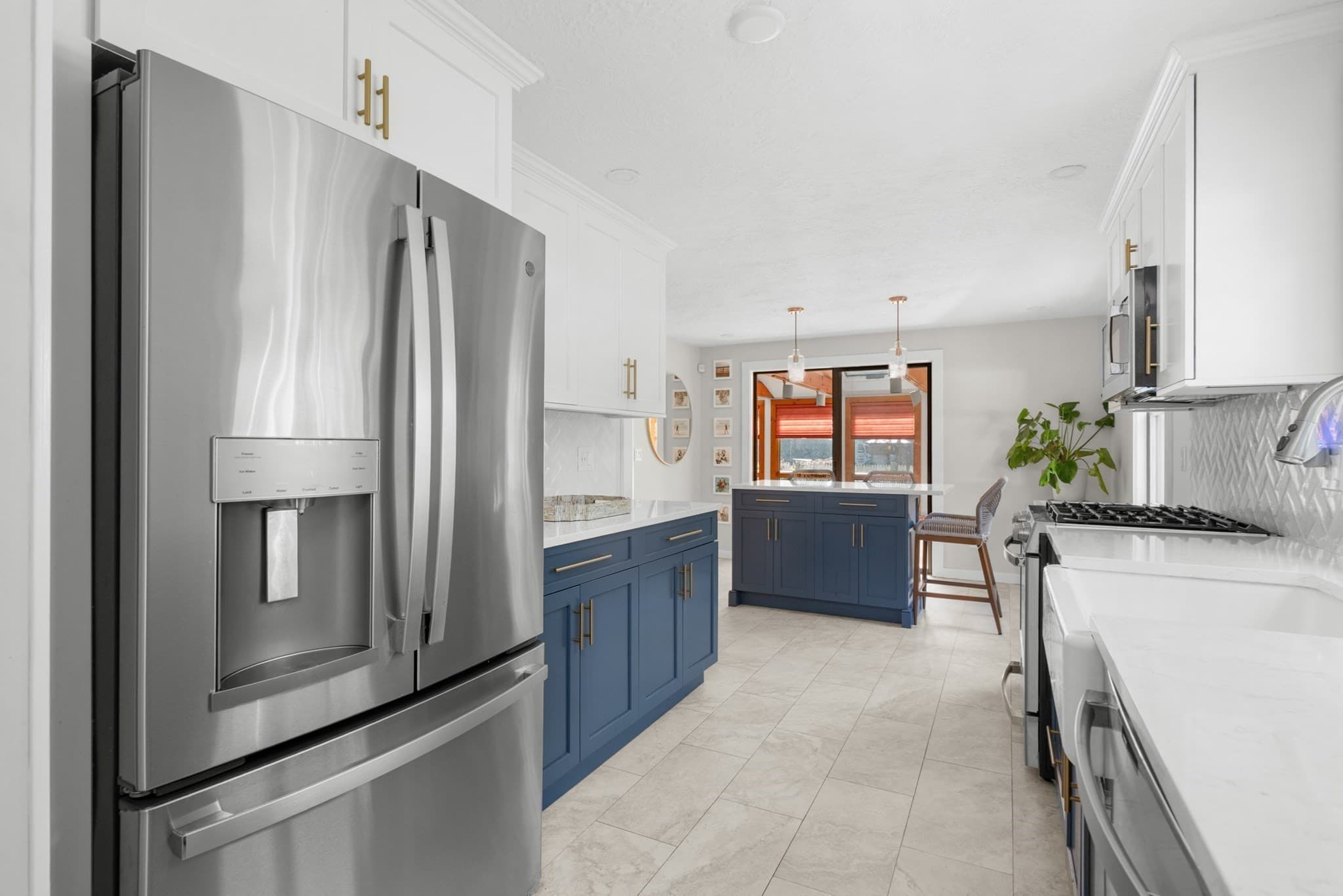 Single Family Residence at 893 Osterville West Barnstable, Barnstable MA 02648, photo 8 of 39