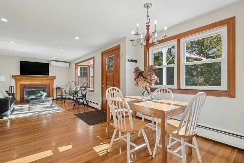 Single Family Residence at 218 Myrtle St, Ashland MA 01721, photo 12 of 38