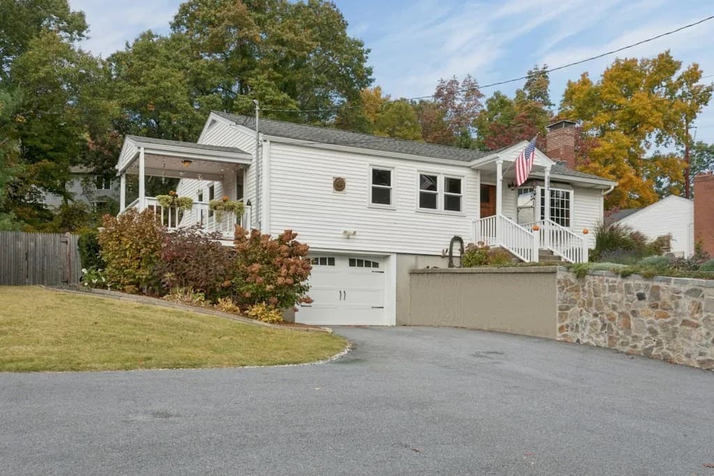 218 Myrtle St, Ashland MA 01721