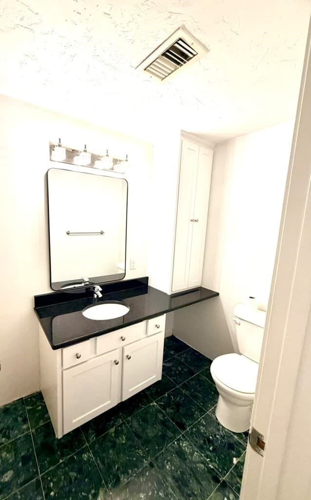 Attached (Townhouse/Rowhouse/Duplex) at 13 Lordvale Blvd # 507, Grafton MA 01536, photo 6 of 11