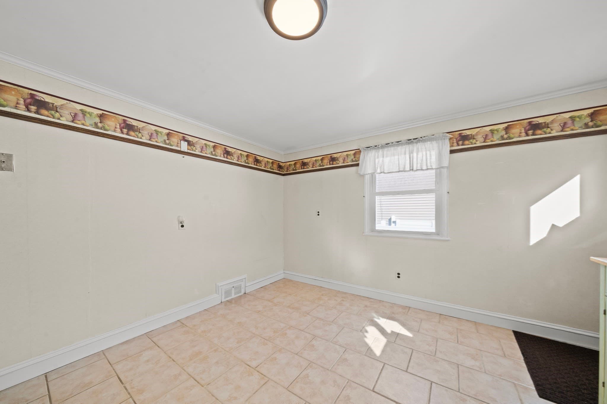 Single Family Residence at 74 Bowdoin Ave, Waltham MA 02451, photo 25 of 36