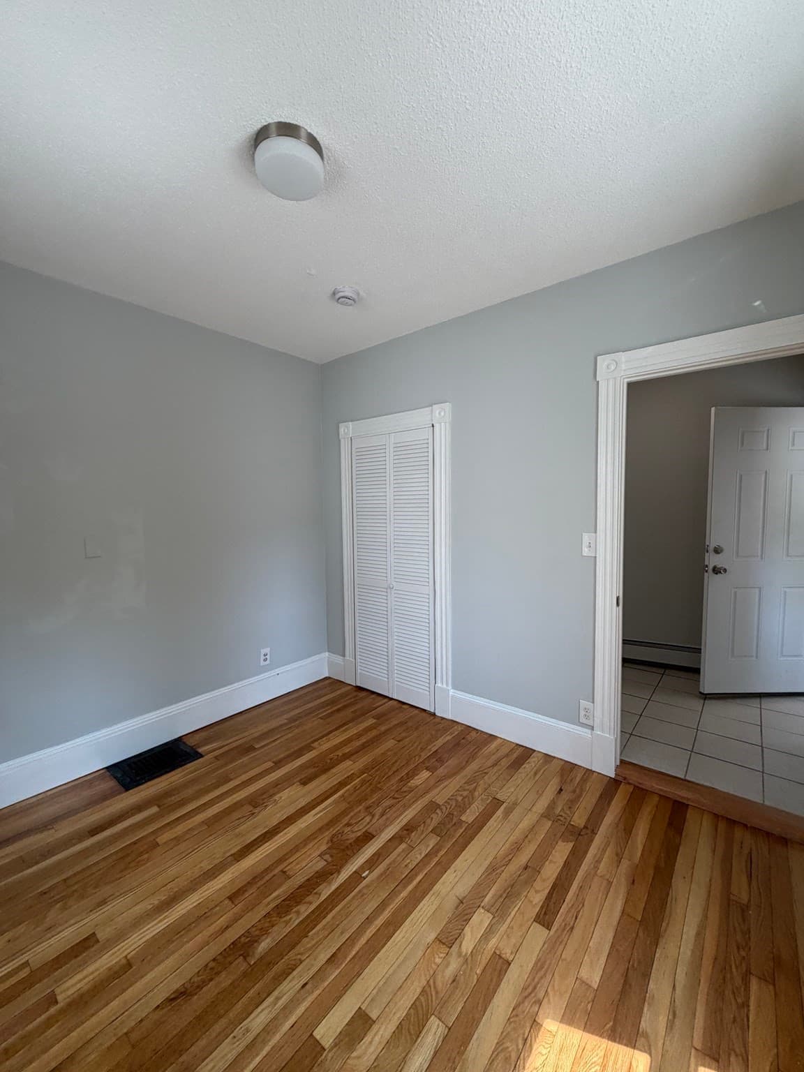 Apartment at 32 Valley St # 1, Everett MA 02149, photo 6 of 7