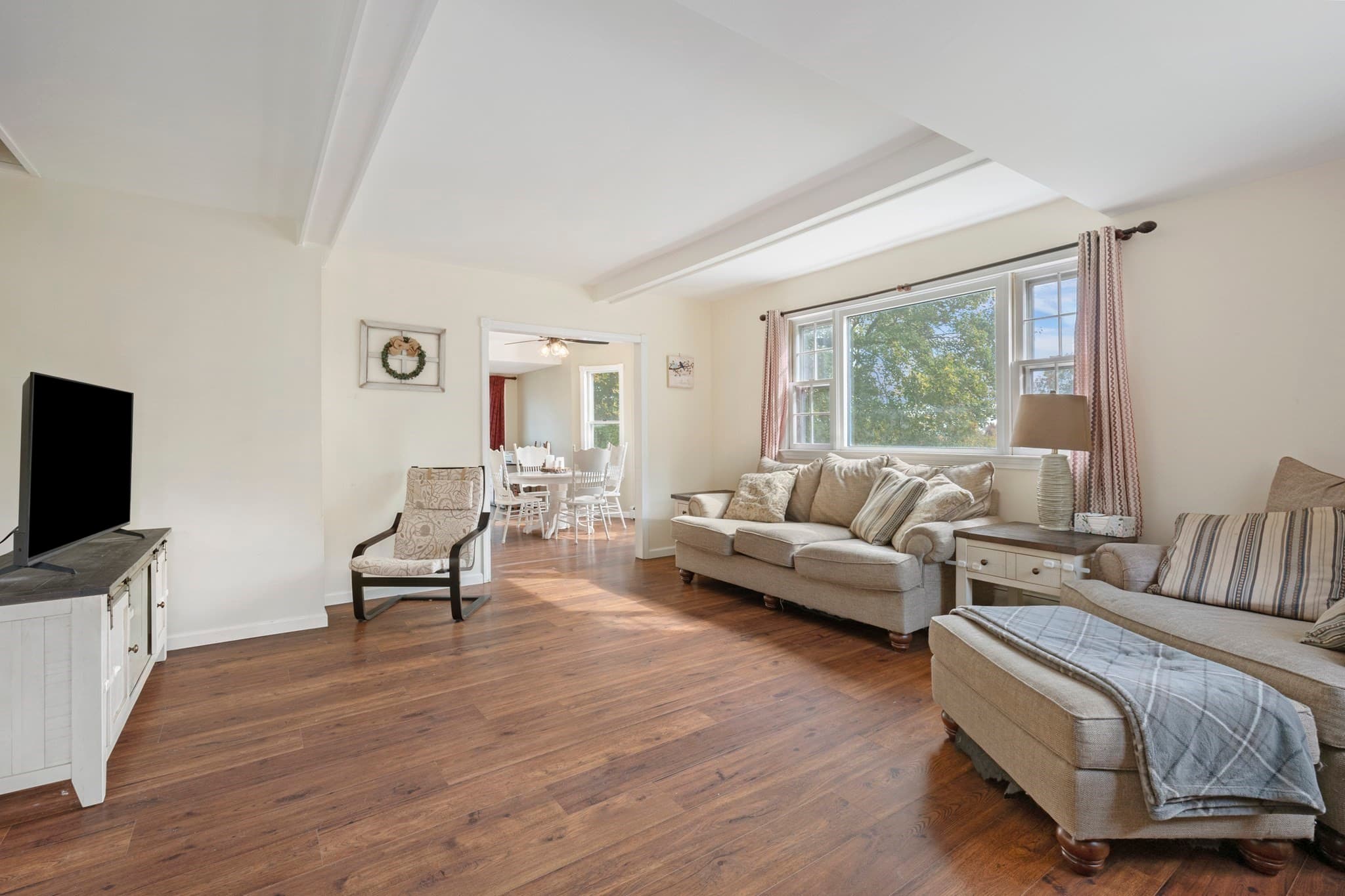 Single Family Residence at 19 Lexington Ave, Auburn MA 01501, photo 16 of 29