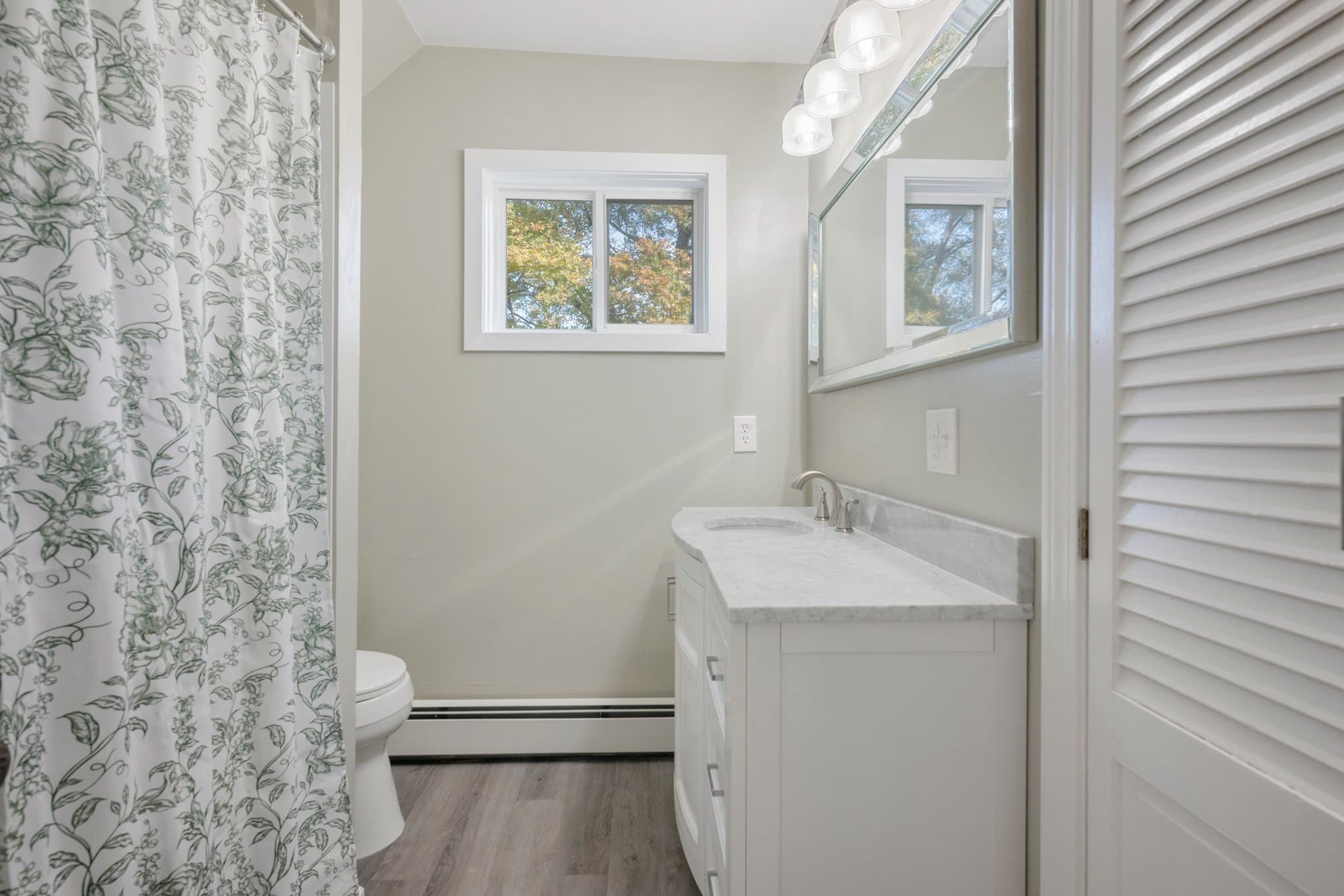 Single Family Residence at 19 Lexington Ave, Auburn MA 01501, photo 20 of 29