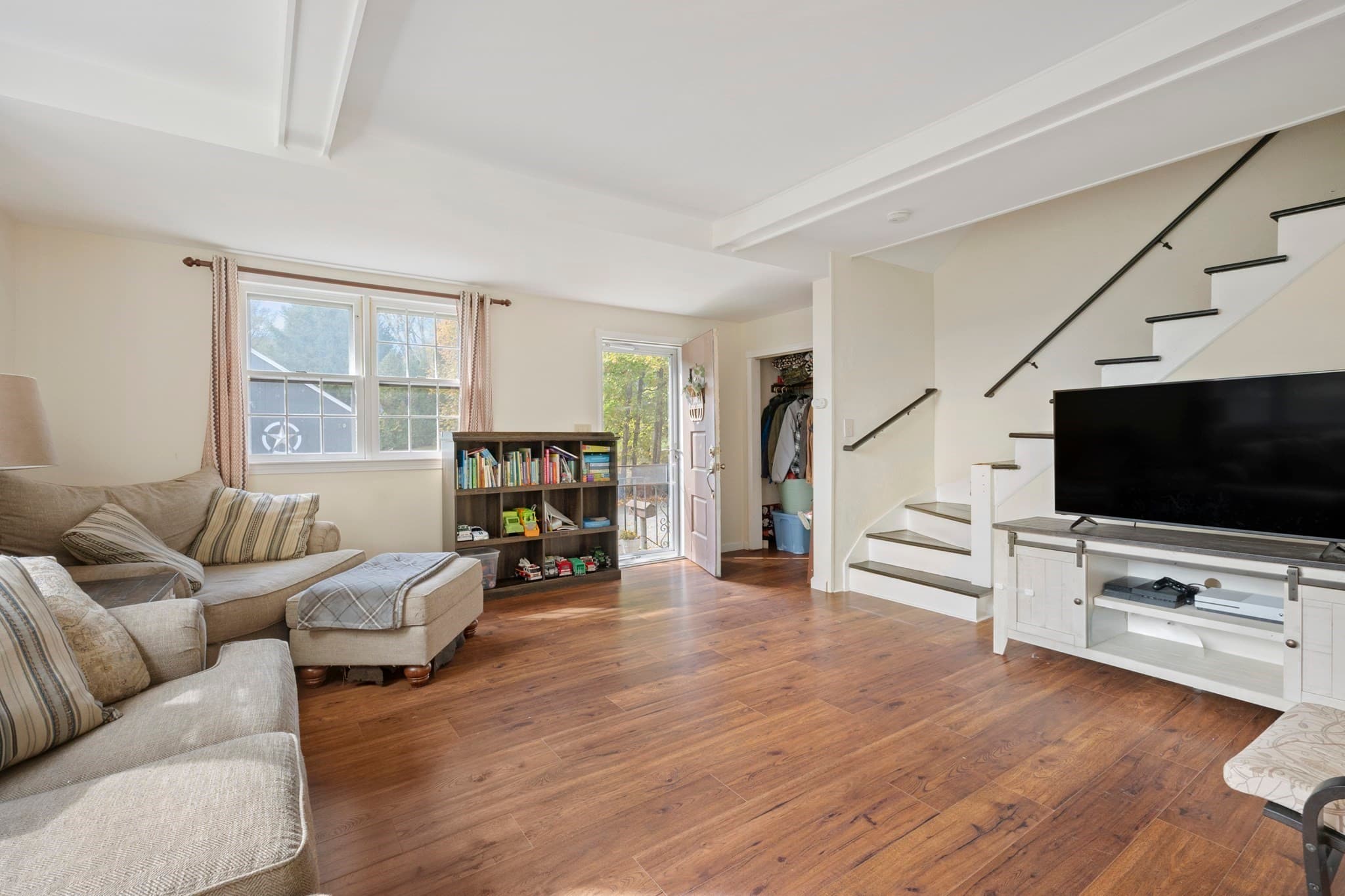 Single Family Residence at 19 Lexington Ave, Auburn MA 01501, photo 15 of 29
